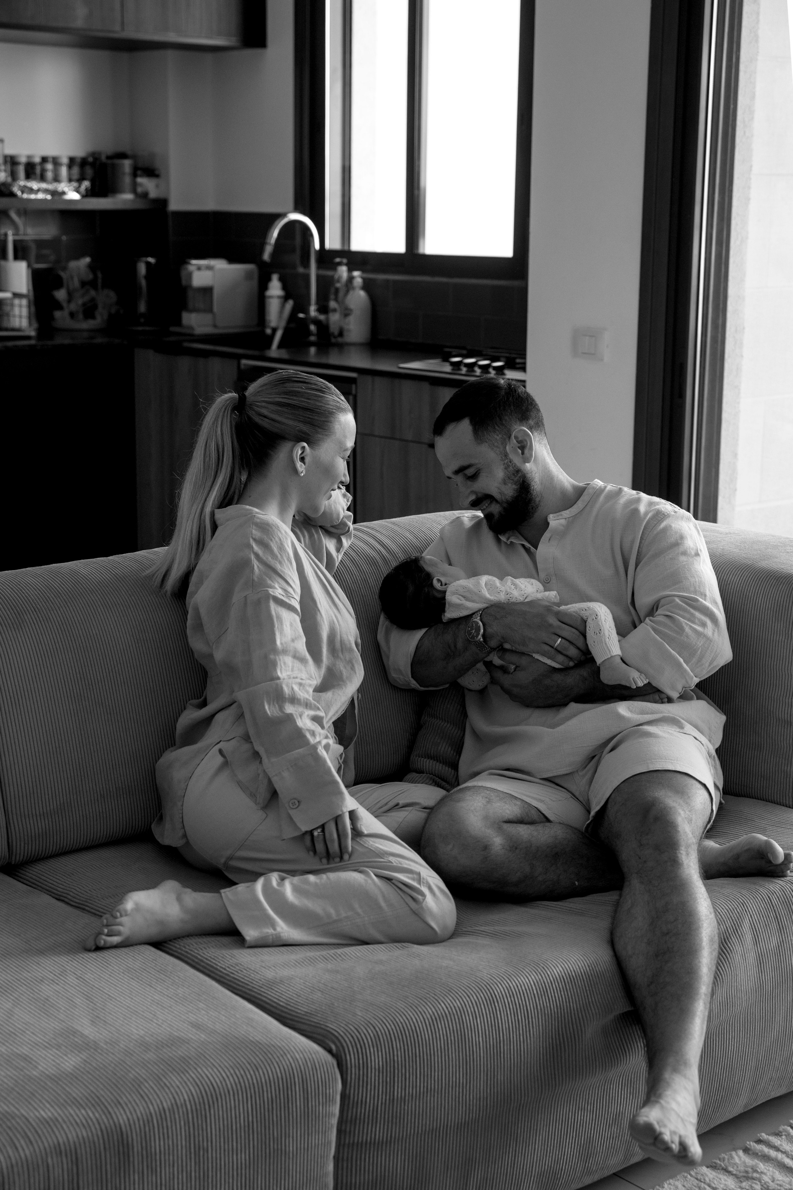 New born family photoshoot at home. Wedding and family photographer