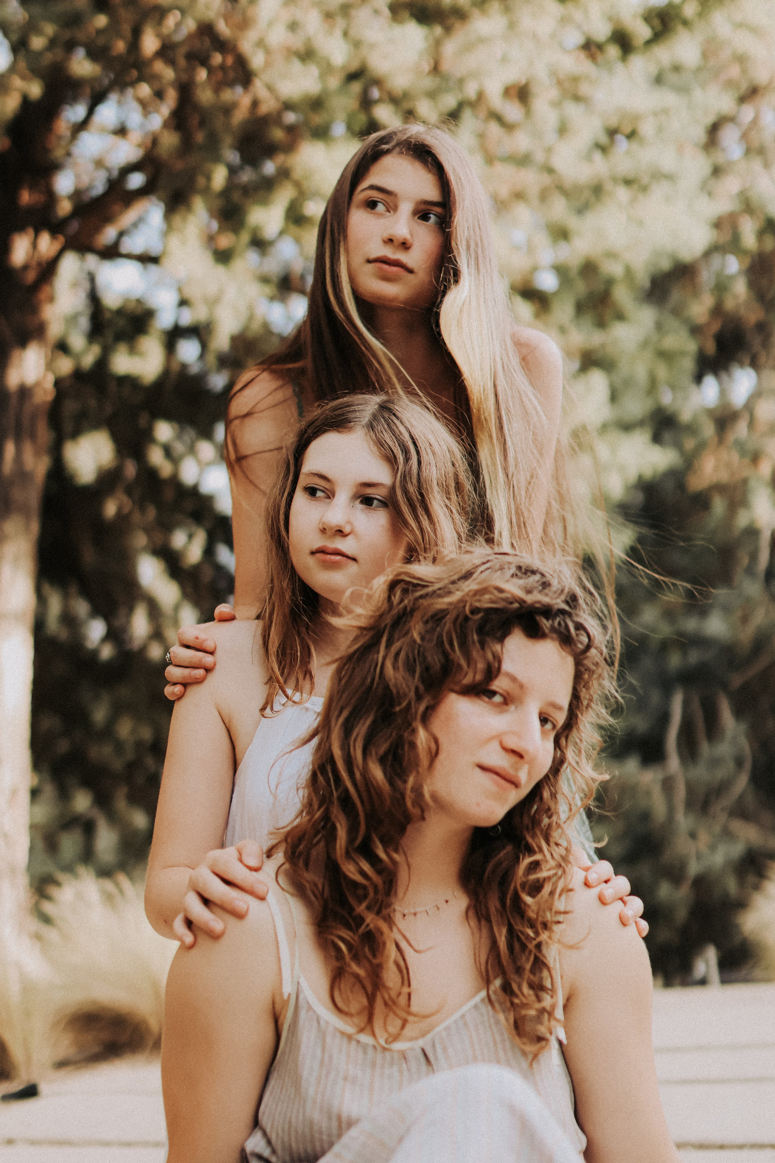 Polya, Shusha and Zhenya. Photographer in Israel Alice Milchin