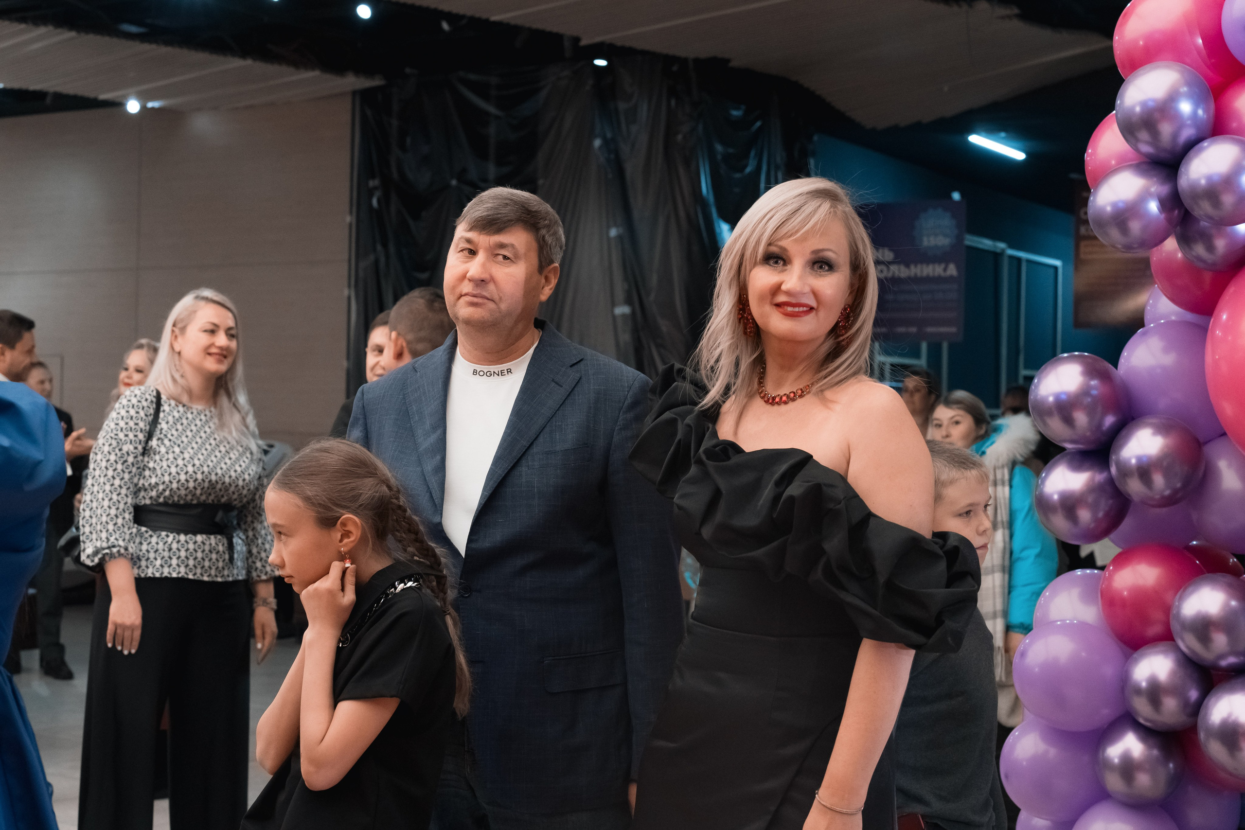 Веб-сериал «МЫ». Для тех, кто не ждёт удачи, а создаёт её. Каждая фотосессия — это твой момент, твой стиль, твой успех. 📸