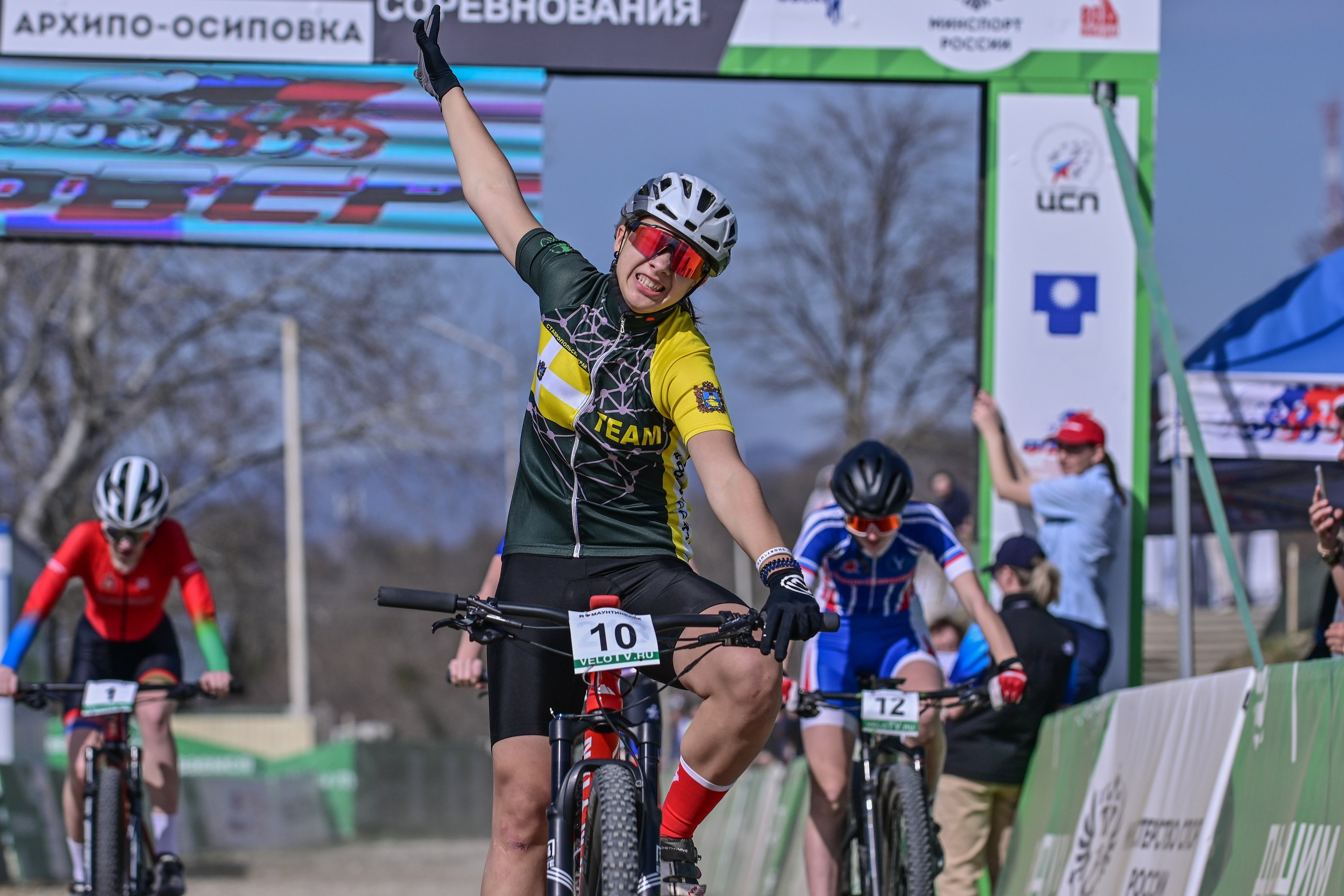 Маунтинбайк, кросс-кантри в Архипо-Осиповке 16 марта 2025. Спортивный фотограф, фотожурналист Павел Ларькин