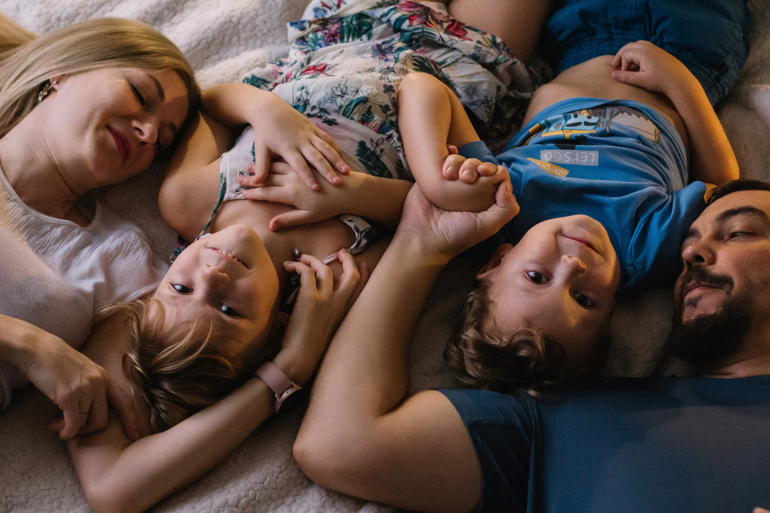 Семейная домашняя фотосессия. Семейный фотограф в Томске Максимова Екатерина