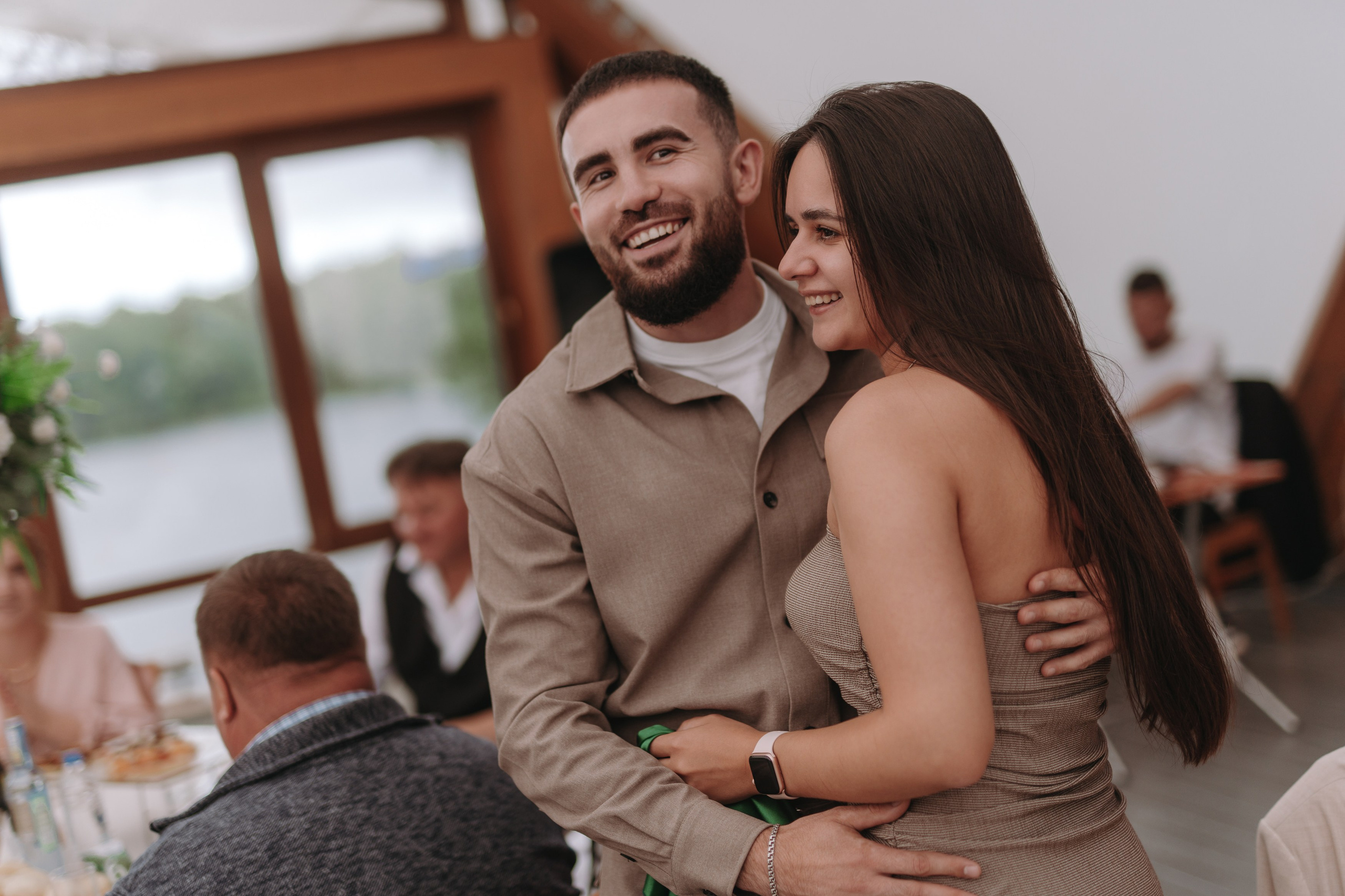 КАФЕ М5 / ХОТИМ ЕДИМ / БОГДАН НАСЫРОВ / ИЛЬНАР АХМАДУЛЛИН