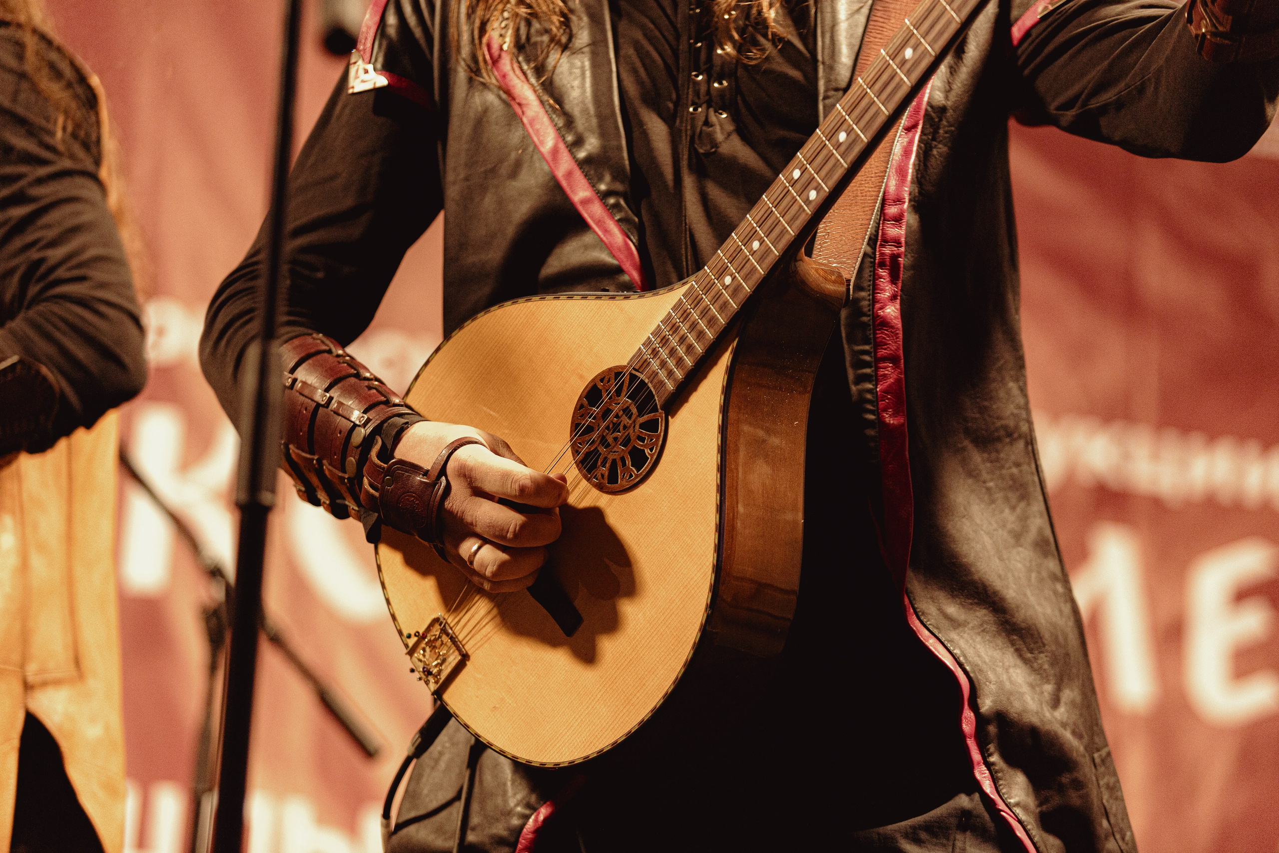 Фестиваль «Абалакское поле» XVI. Арт-фотограф Крис Л. в Тобольске: портрет, семейные, свадьбы