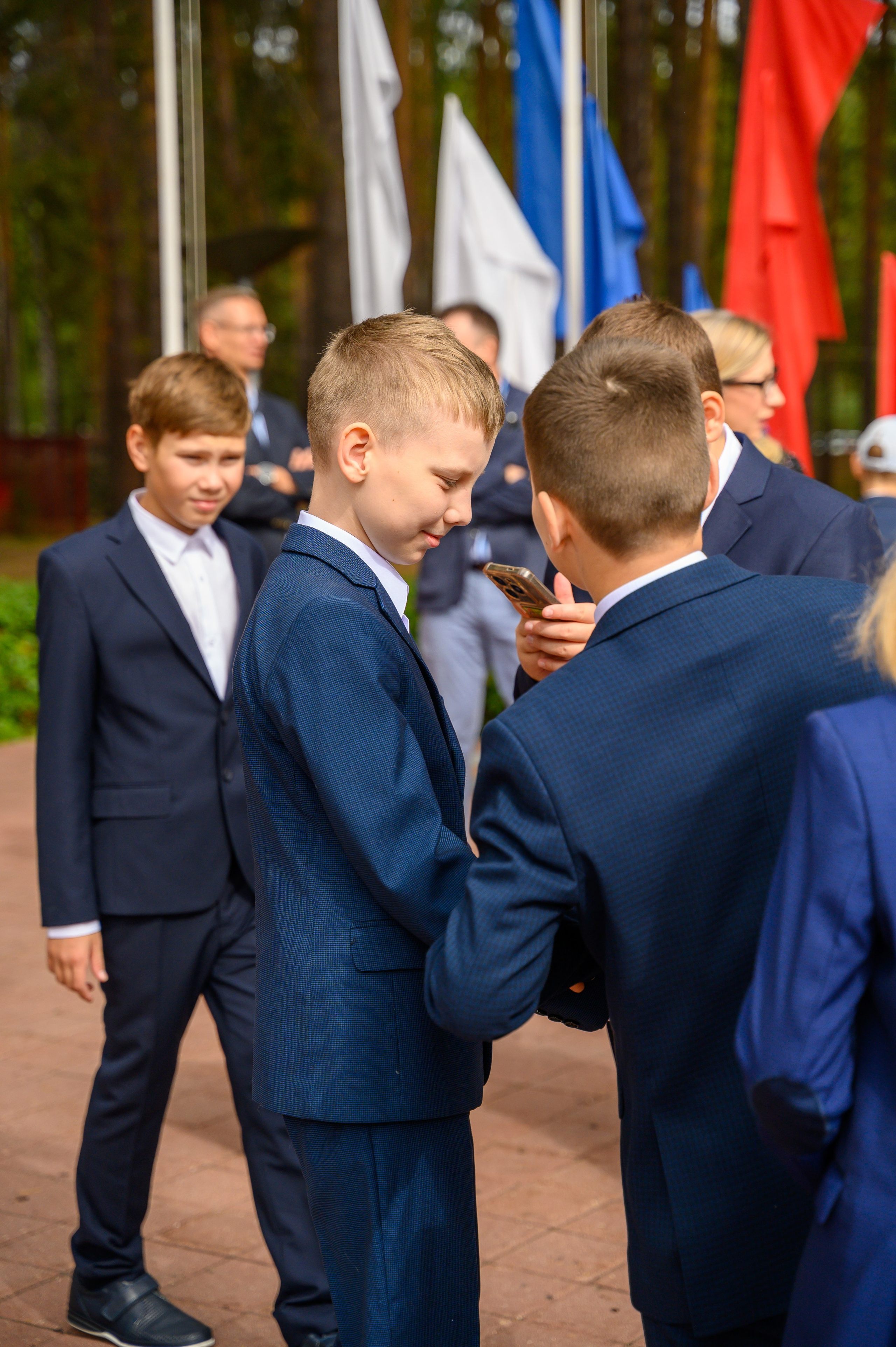 1 сентября линейка ФМШ. Фотограф новорожденных, семейный детский в Тюмени Татьяна Морозова