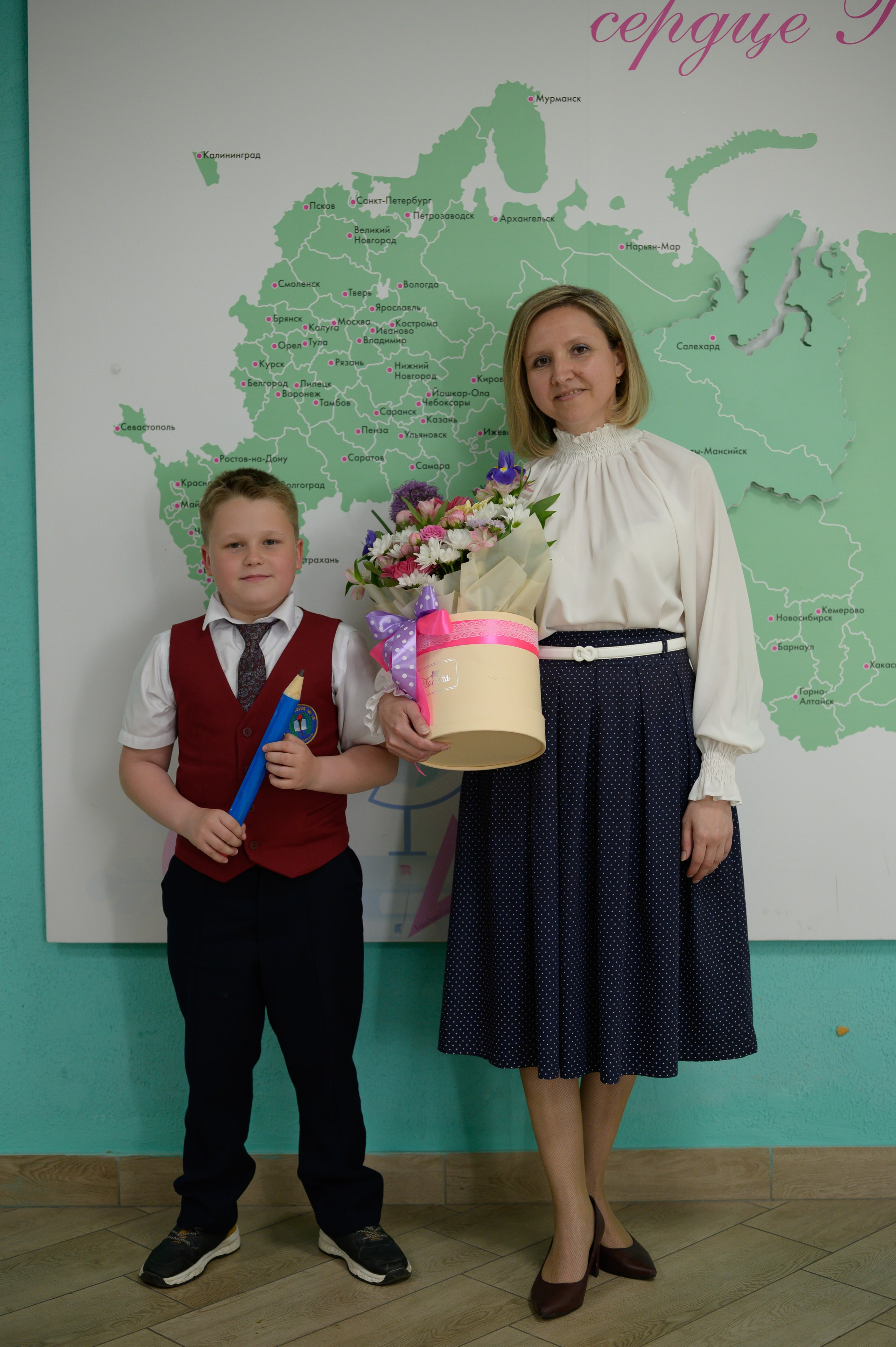 Выпускной 4Б гимназия № 16. Фотограф новорожденных, семейный детский в Тюмени Татьяна Морозова