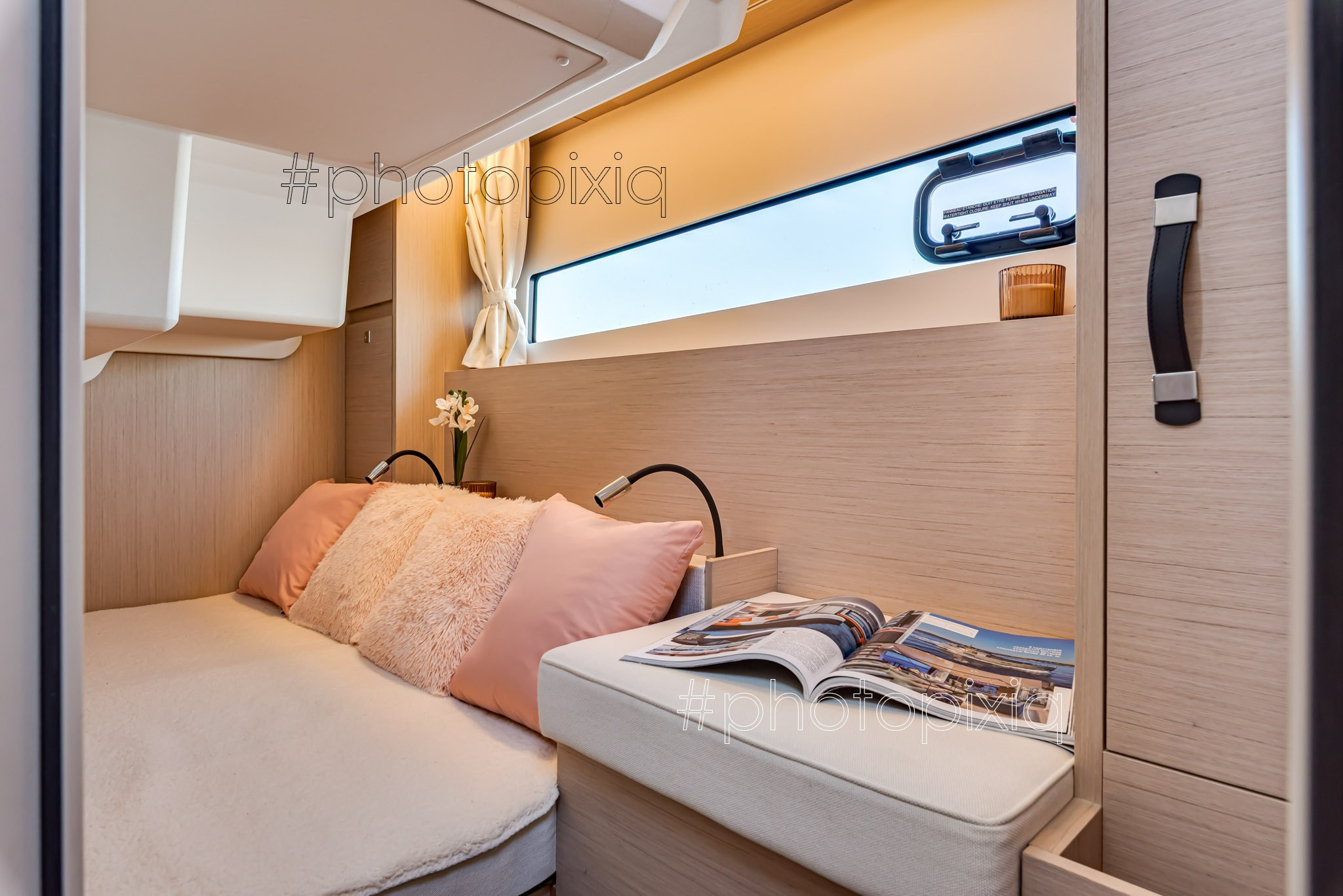 Фотосъёмка яхты Jeanneau NC 33 для брокера. Интерьерная съёмка и виртуальные туры — Интерьерный фотограф Кузнецов Сергей (photopixiq)