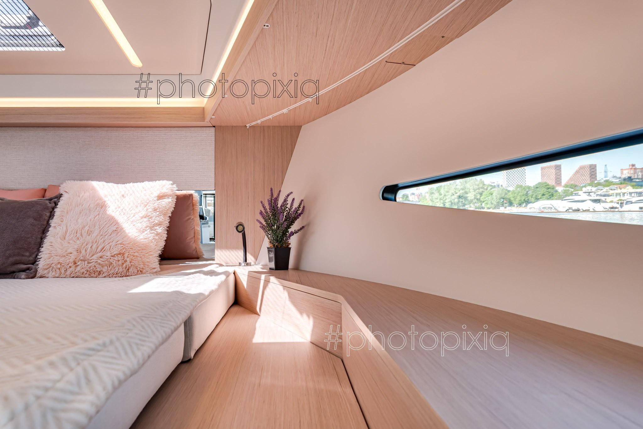 Фотосъёмка яхты Jeanneau NC 33 для брокера. Интерьерная съёмка и виртуальные туры — Интерьерный фотограф Кузнецов Сергей (photopixiq)