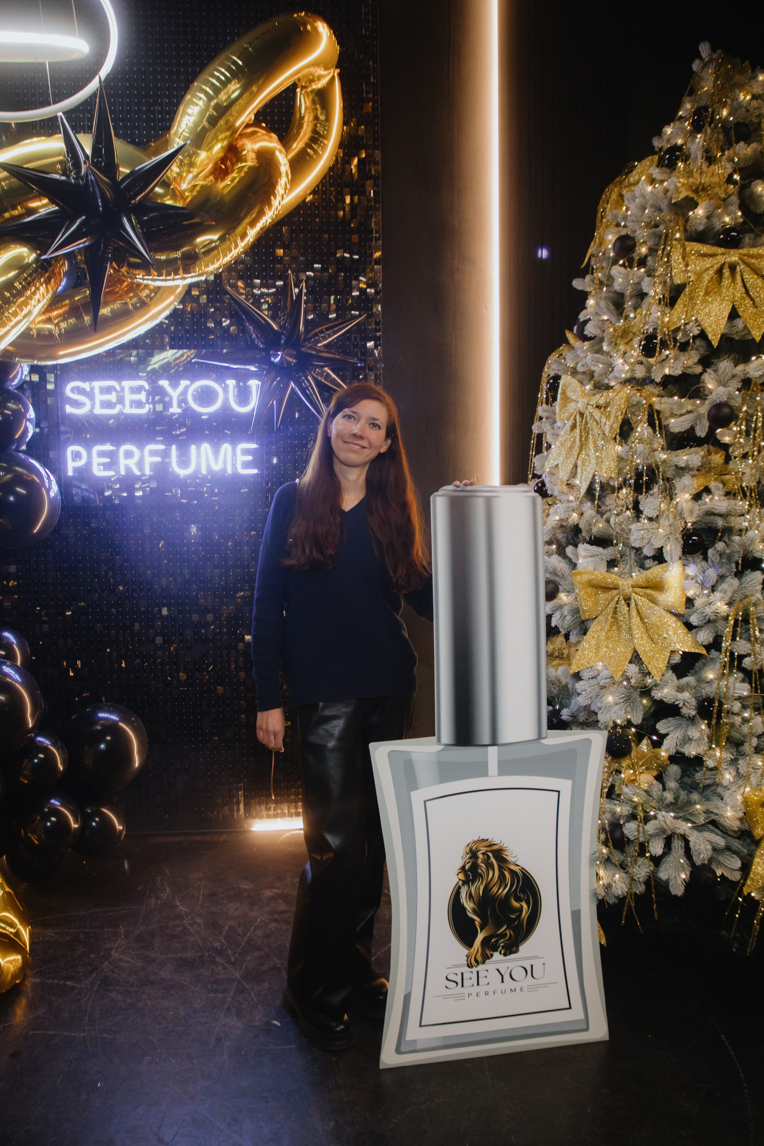 See `You Perfume. Фотограф в Москве и Санкт-Петербурге Дарина