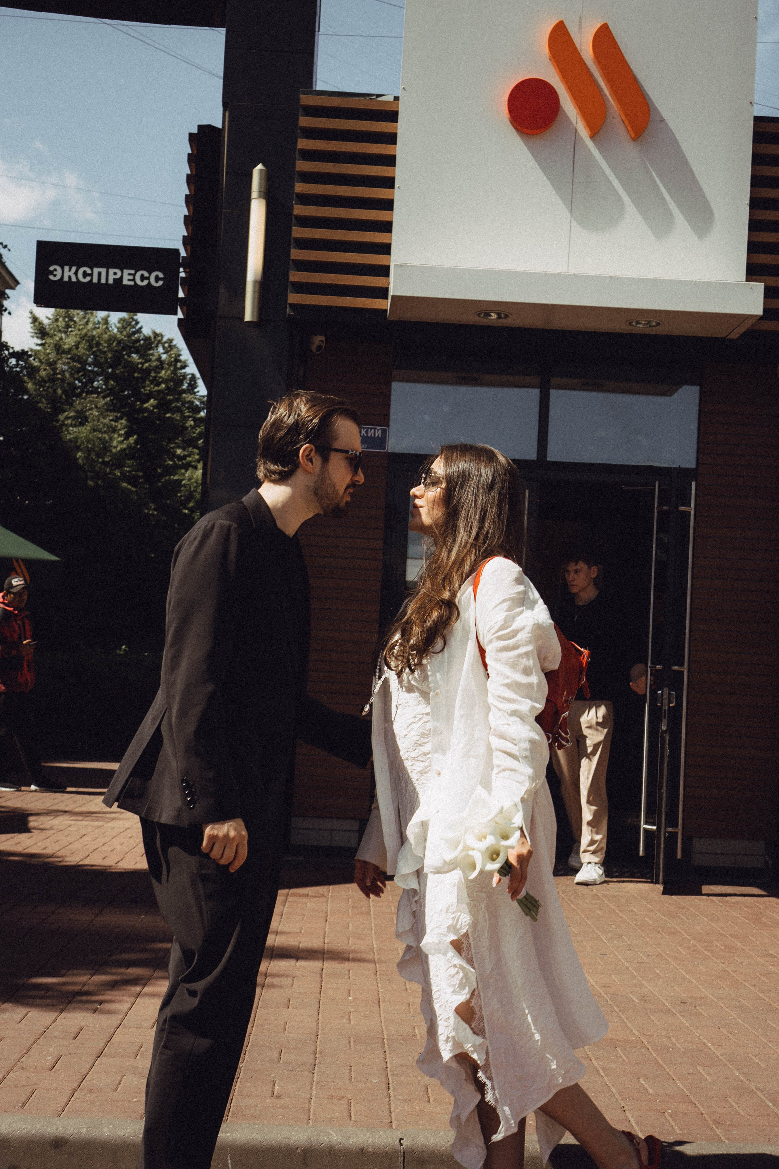 СВАДЕБНАЯ СЬЕМКА В ПАРКЕ ПОБЕДЫ И ПРОГУЛКА ПО МОСКОВСКОМУ ПРОСПЕКТУ. Профессиональный фотограф, Санкт-Петербург — Виктория Богомолова