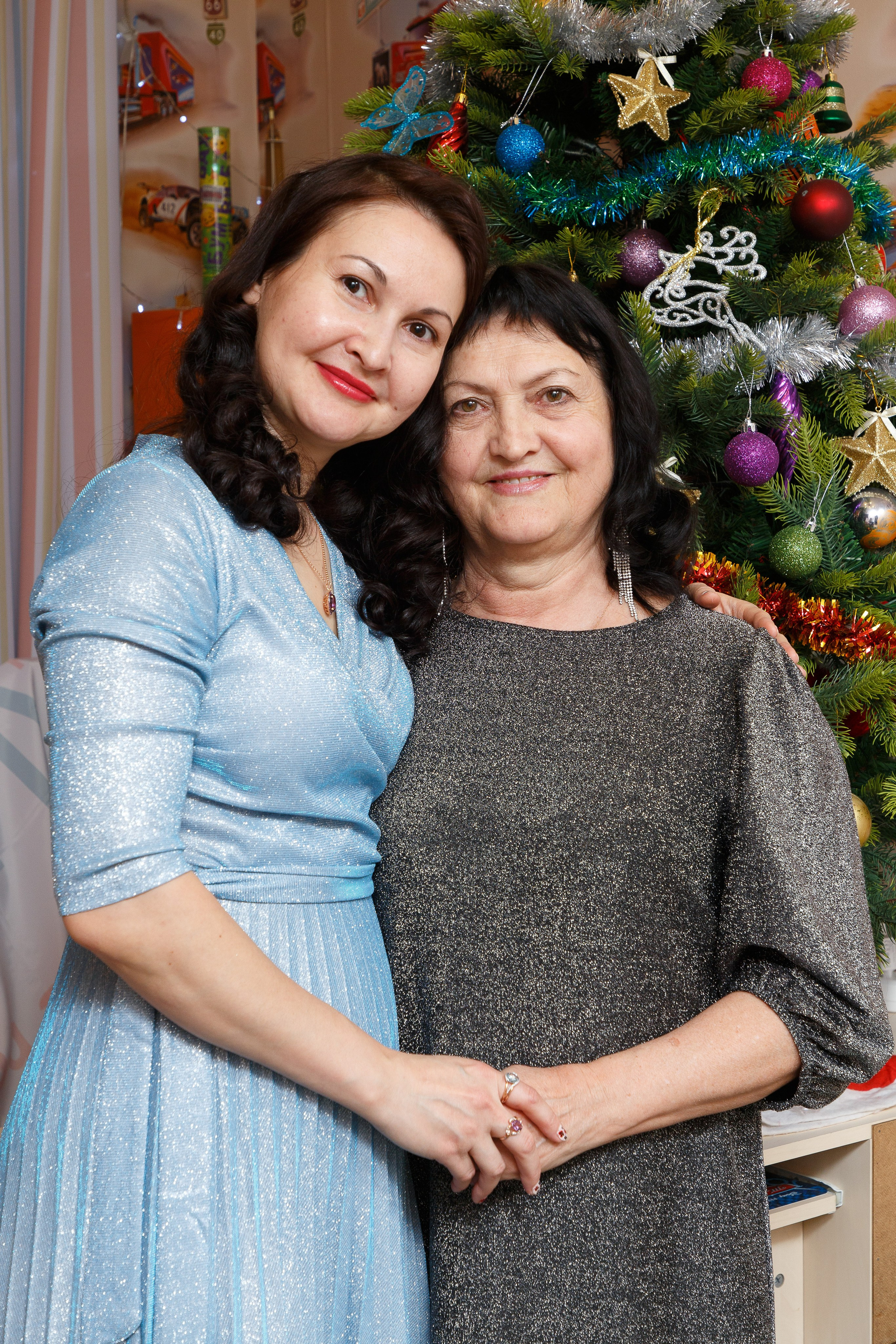 Юля Сергей Настя Олег и Серёжка ч.2. Школьные выпускные альбомы в Москве Марина Николаева