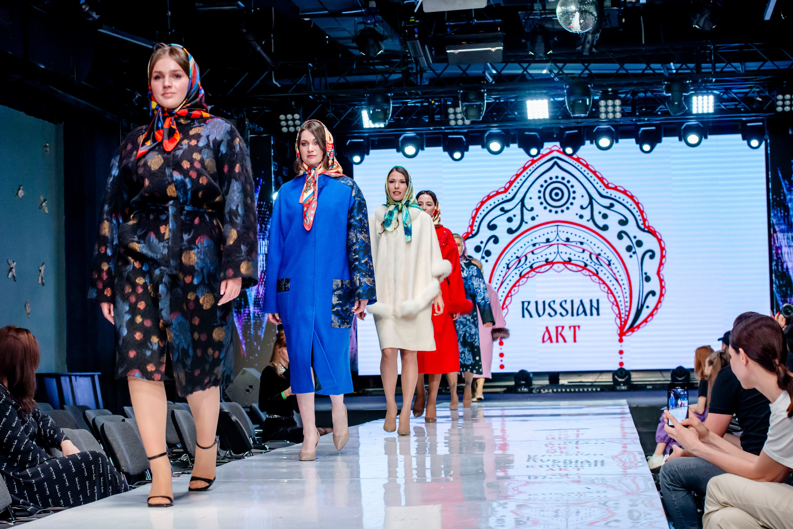 Хрустальный манекен — 2023