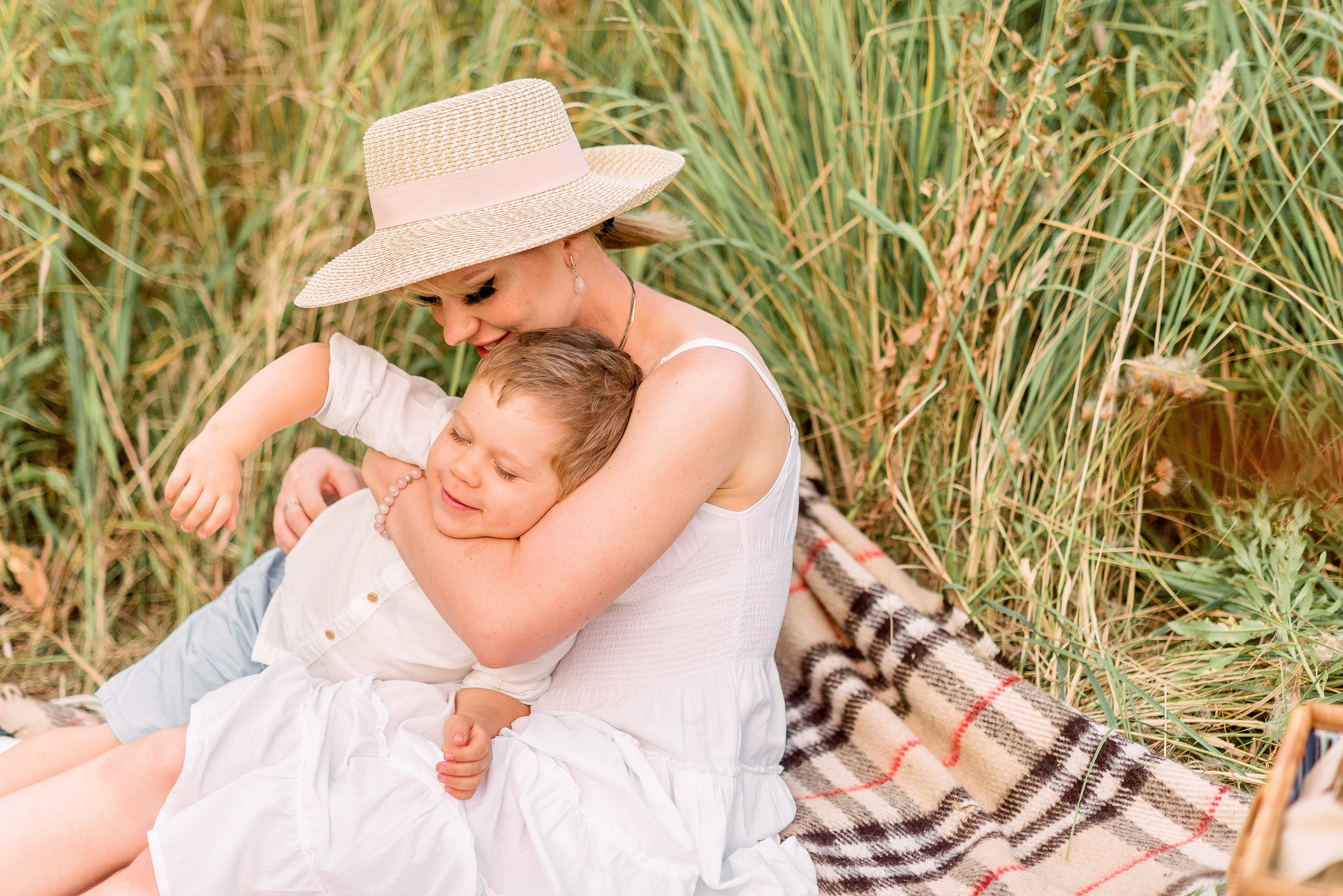 В поле. Фотограф Юлия Попова