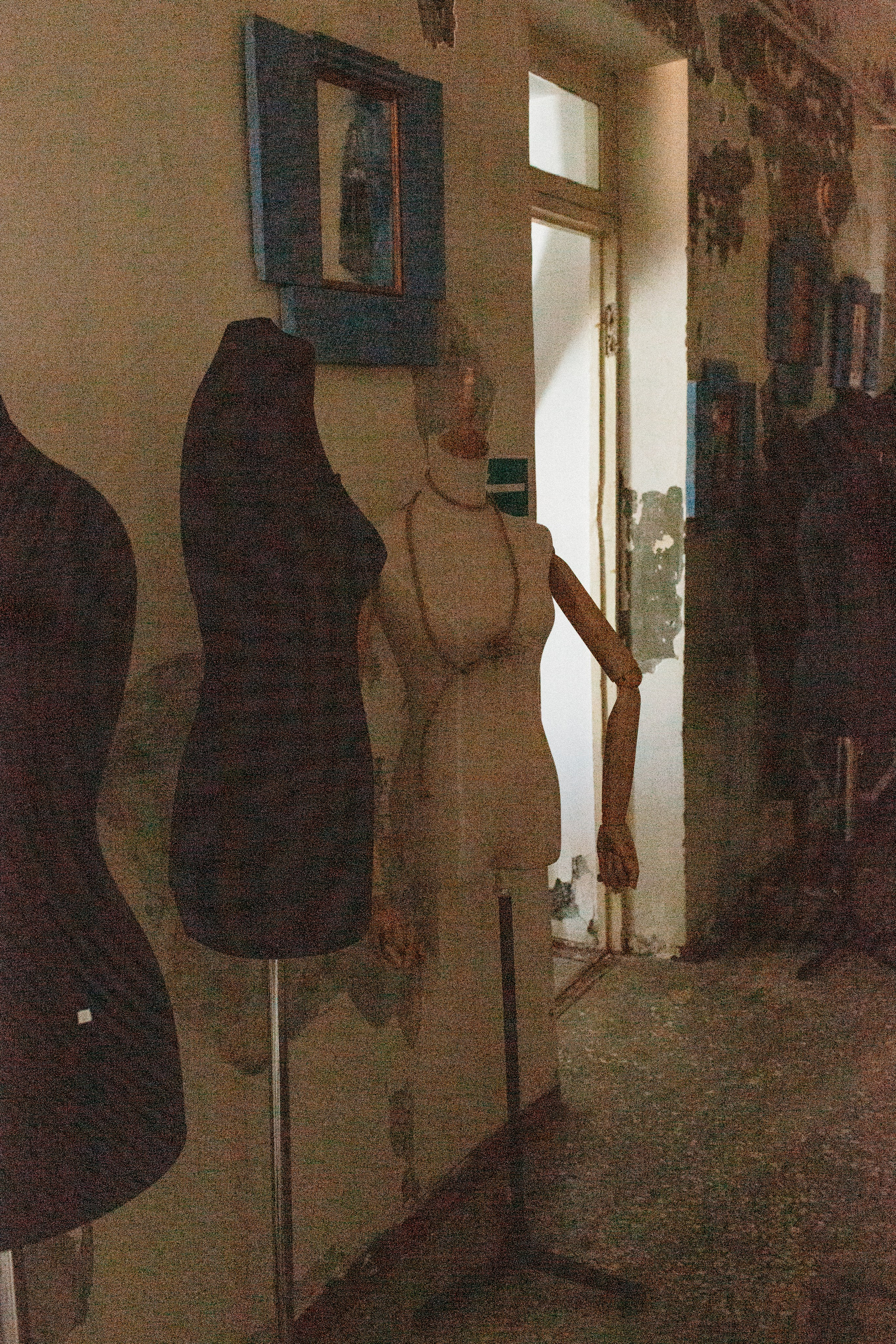 Платья с историей. ВИЗУАЛЬНЫЙ КОНТЕНТ ДЛЯ ЭКСПЕРТОВ И БРЕНДОВ