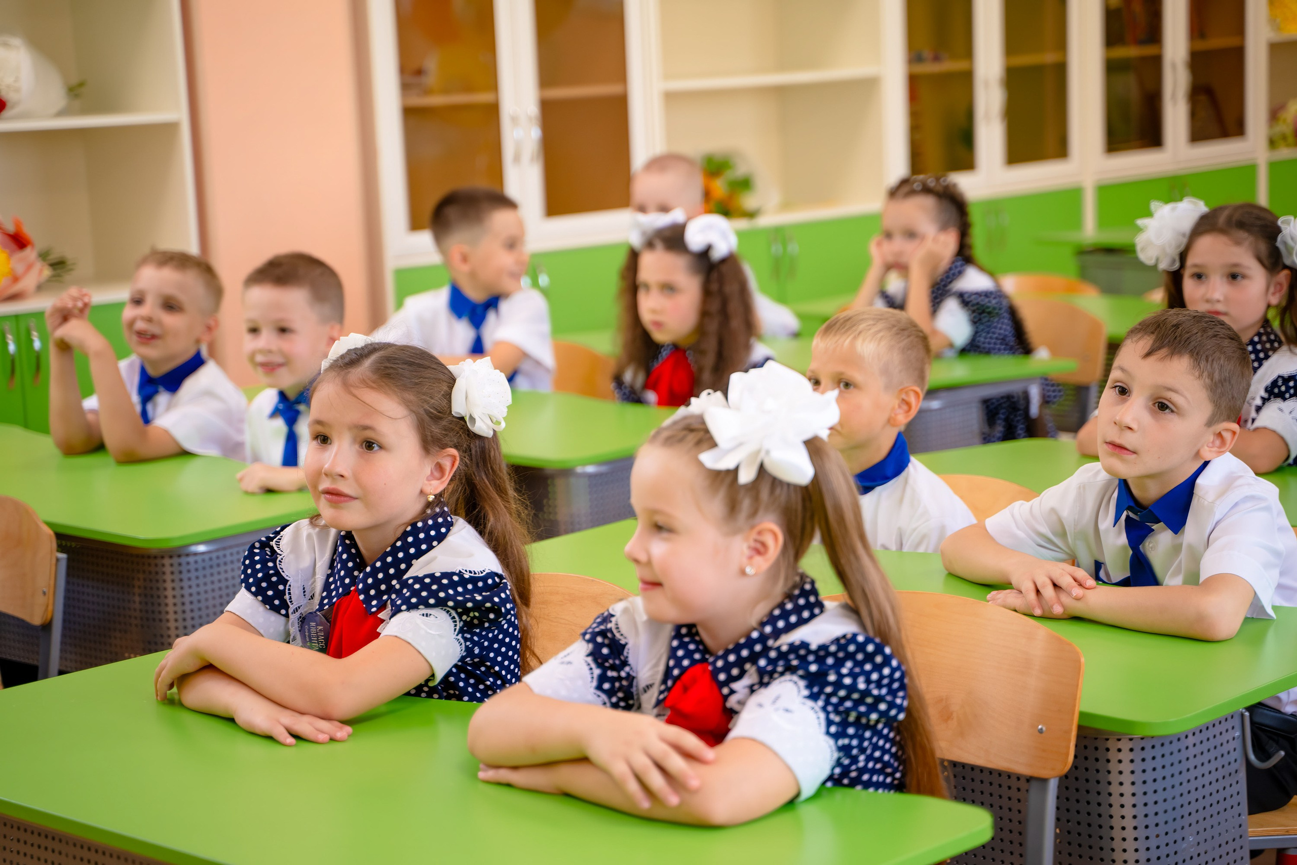 1Сентября_ ЮВЕНТА 1кл_Гимназия 92. Фотографы из солнечного Краснодара Вадим и Надежда Митус