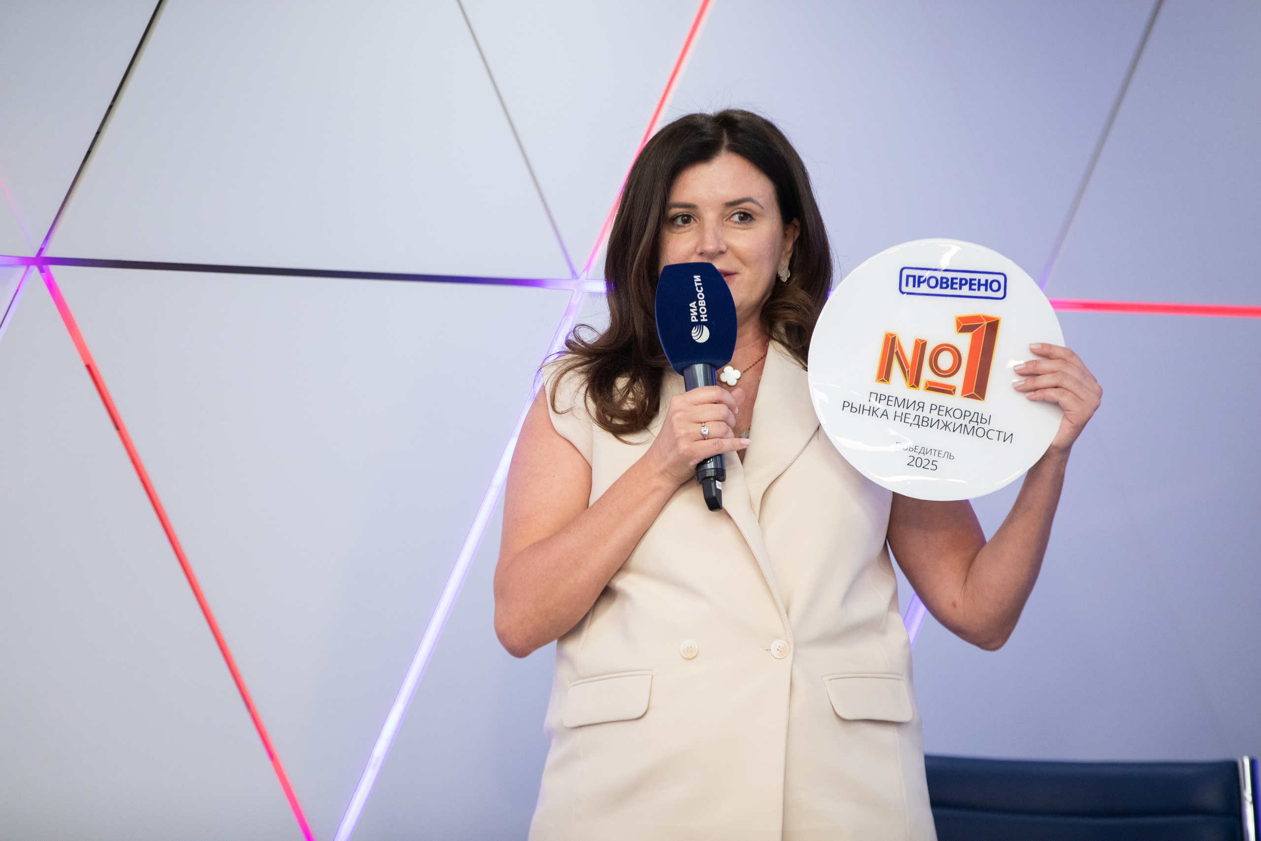 Премия рекорды рынка недвижимости. Съемка для Радио КП. Репортажный фотограф в Москве Зуйко Оксана