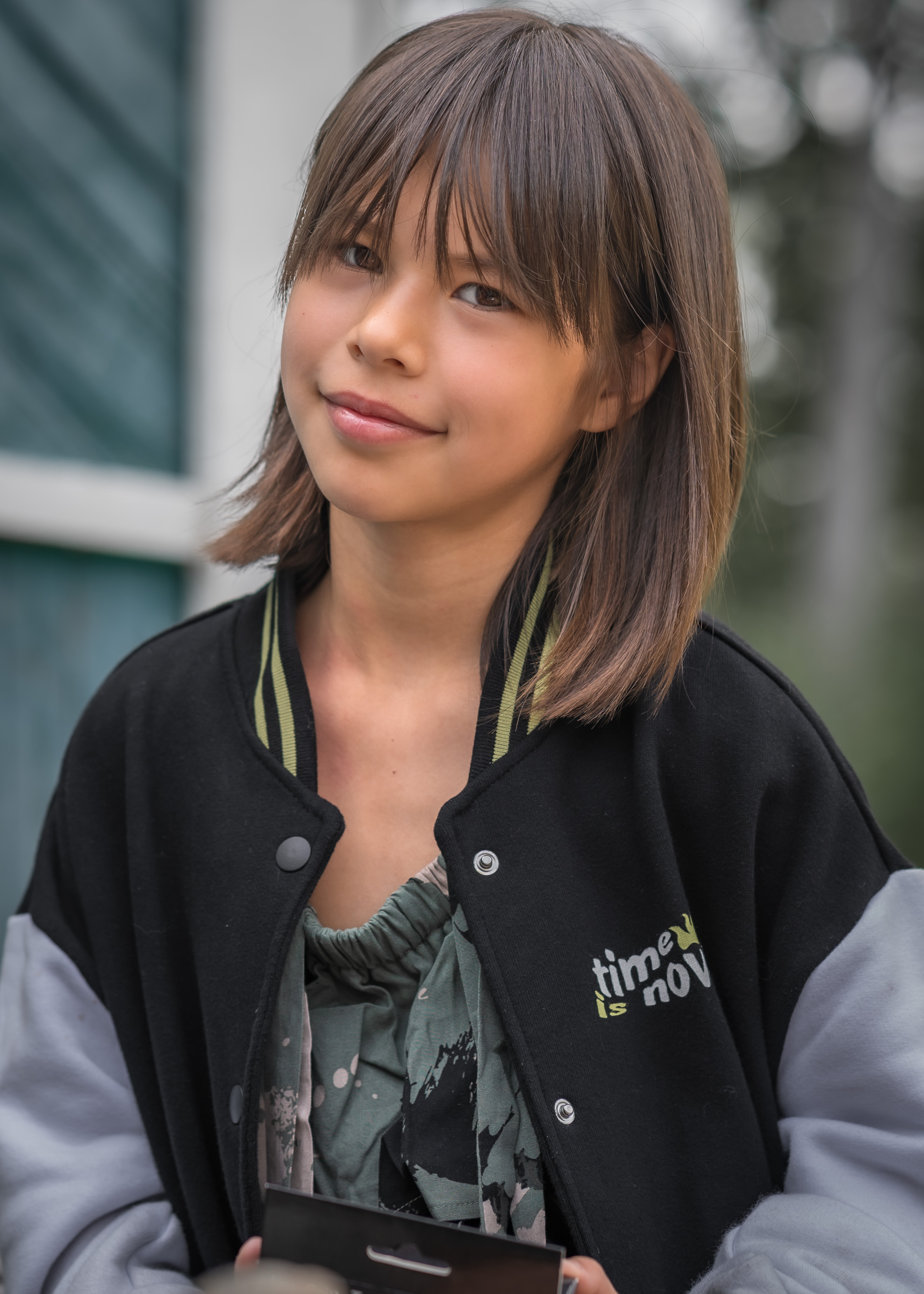 Детский уличный портрет. Фотограф Ворошилов Дмитрий. Эссо. Камчатка