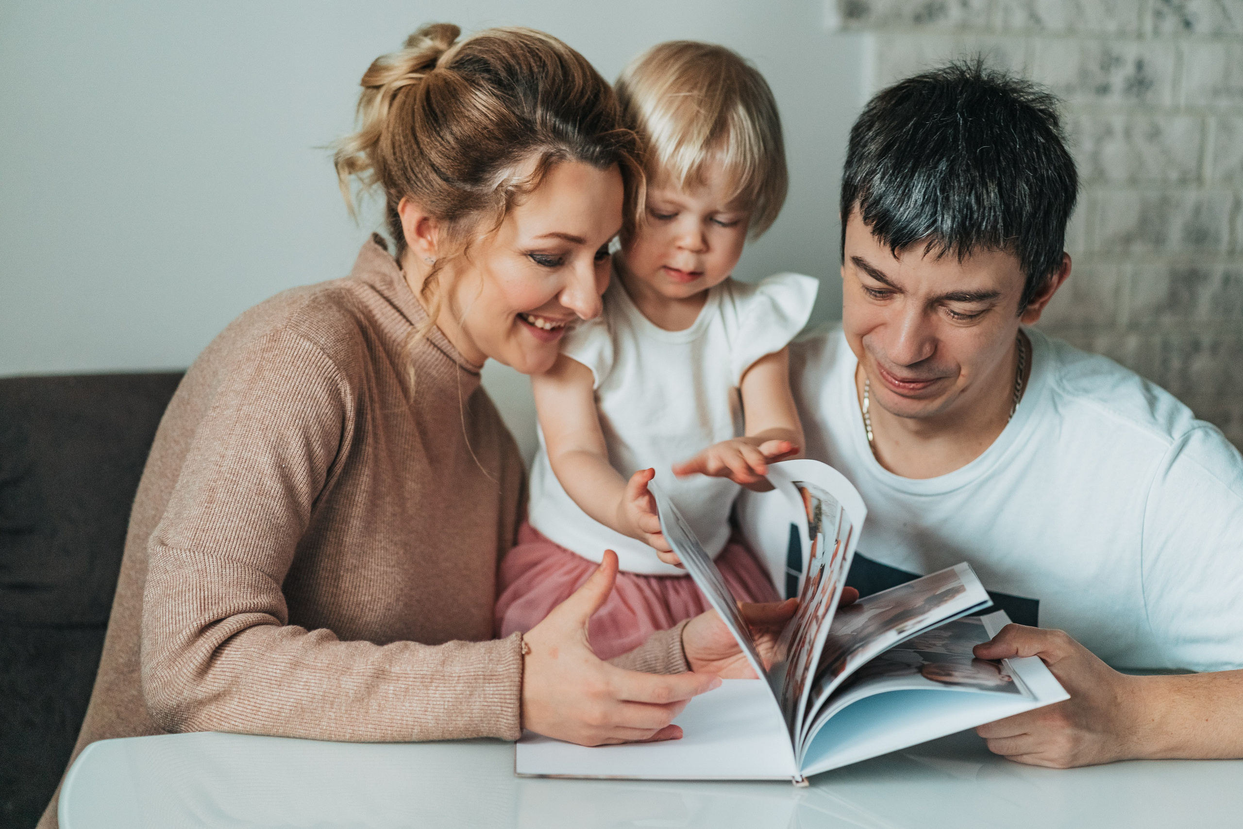 Новорожденные. Школьные альбомы и альбомы для детского сада. Юлия Осипова. Москва