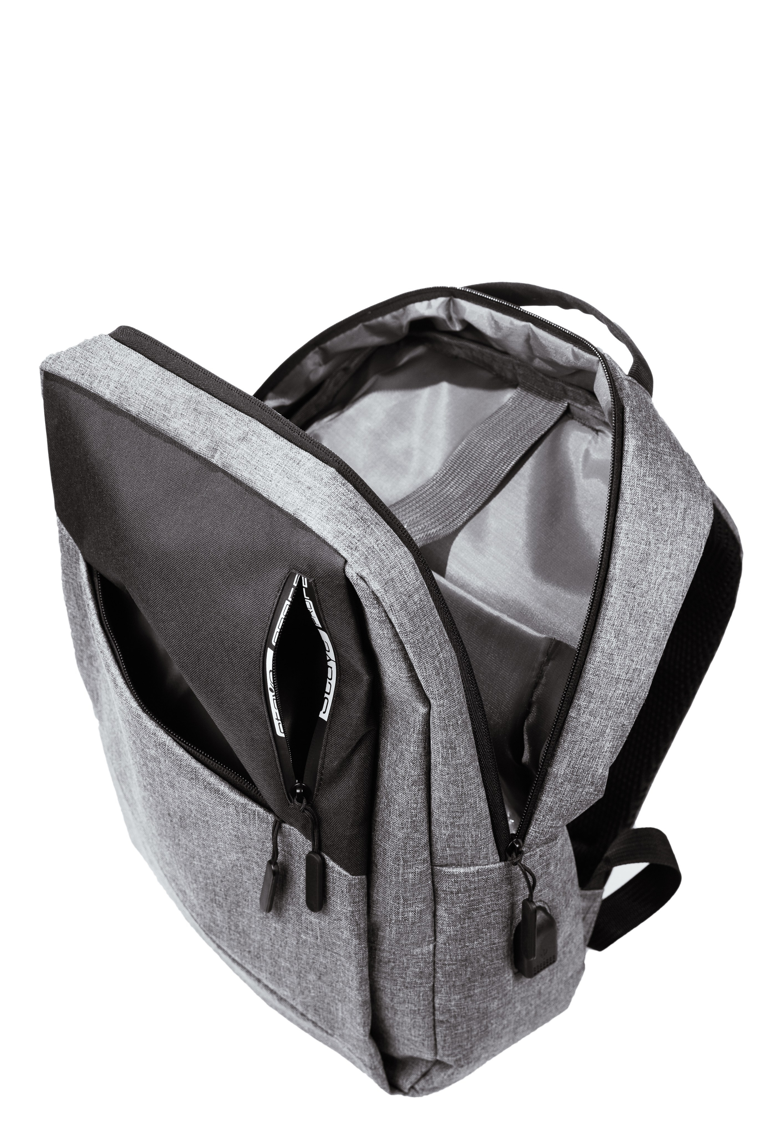 Рюкзаки молодежные. Фотосъёмка для бизнеса — предметное фото, репортаж с мероприятий, портреты людей, съёмка интерьера и экстерьера