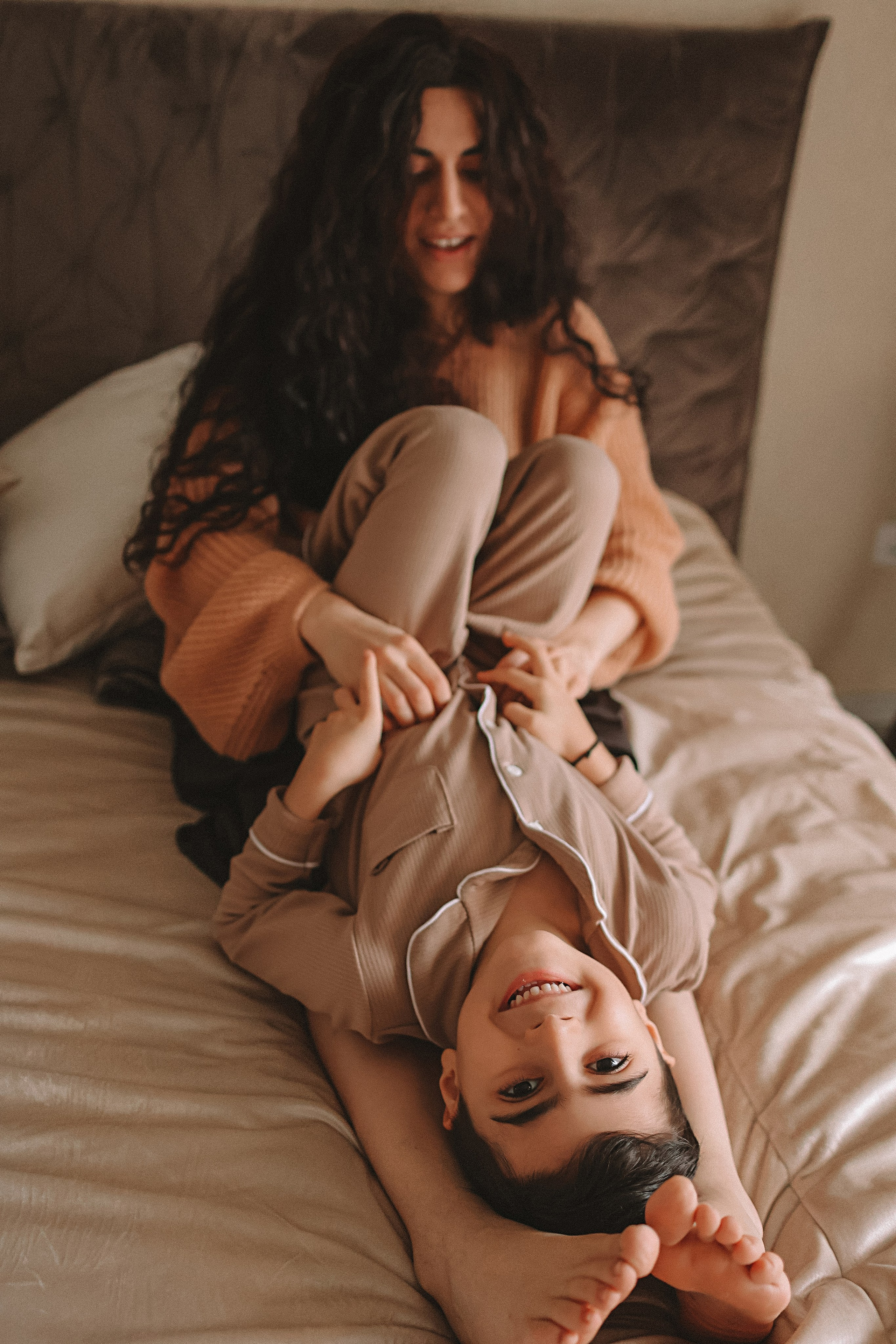 С малышкой. Семейный фотограф Тюмень, фотограф на роды Салмина Мария