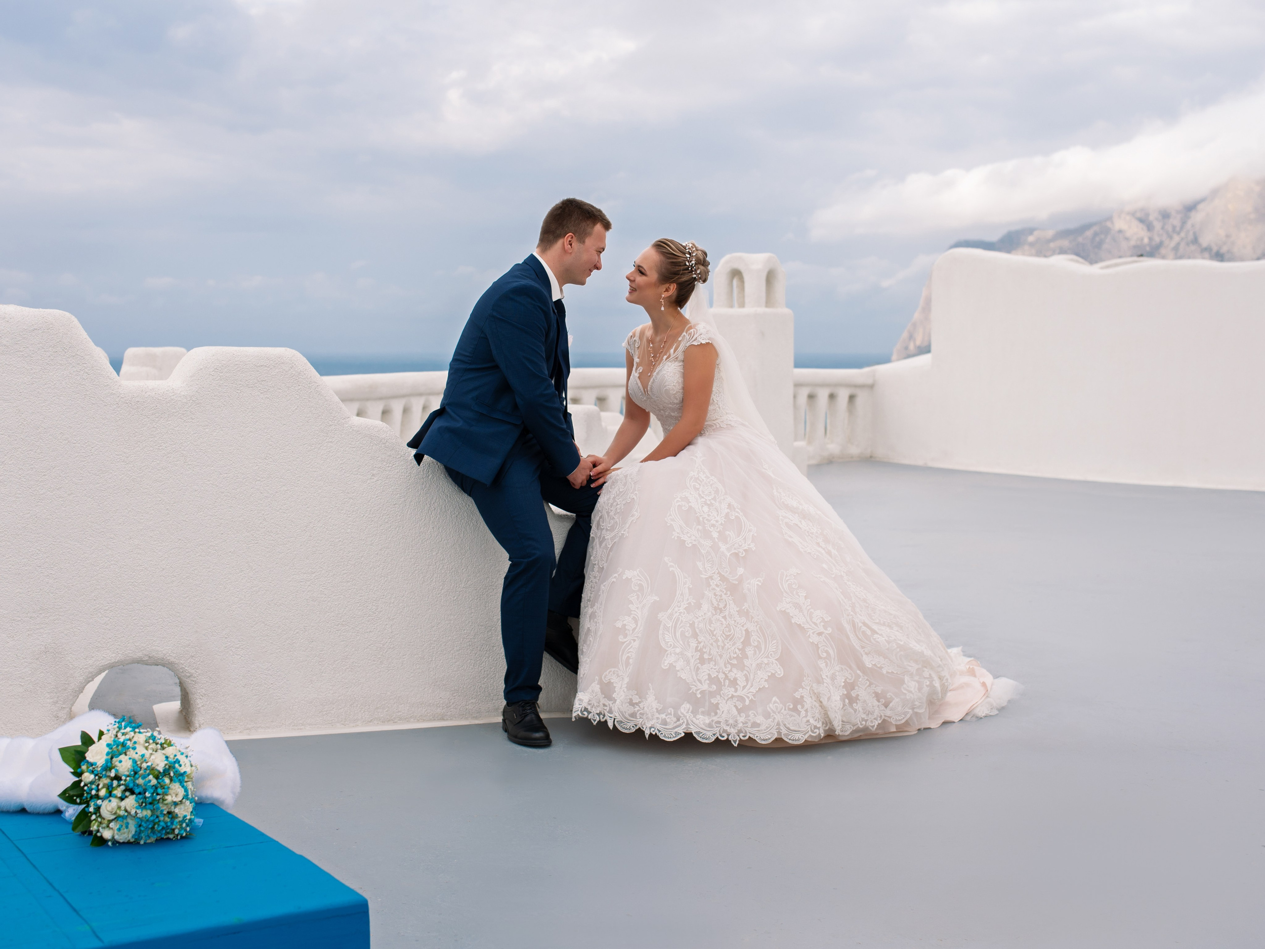 Свадебная фотосессия на Санторини в Крыму