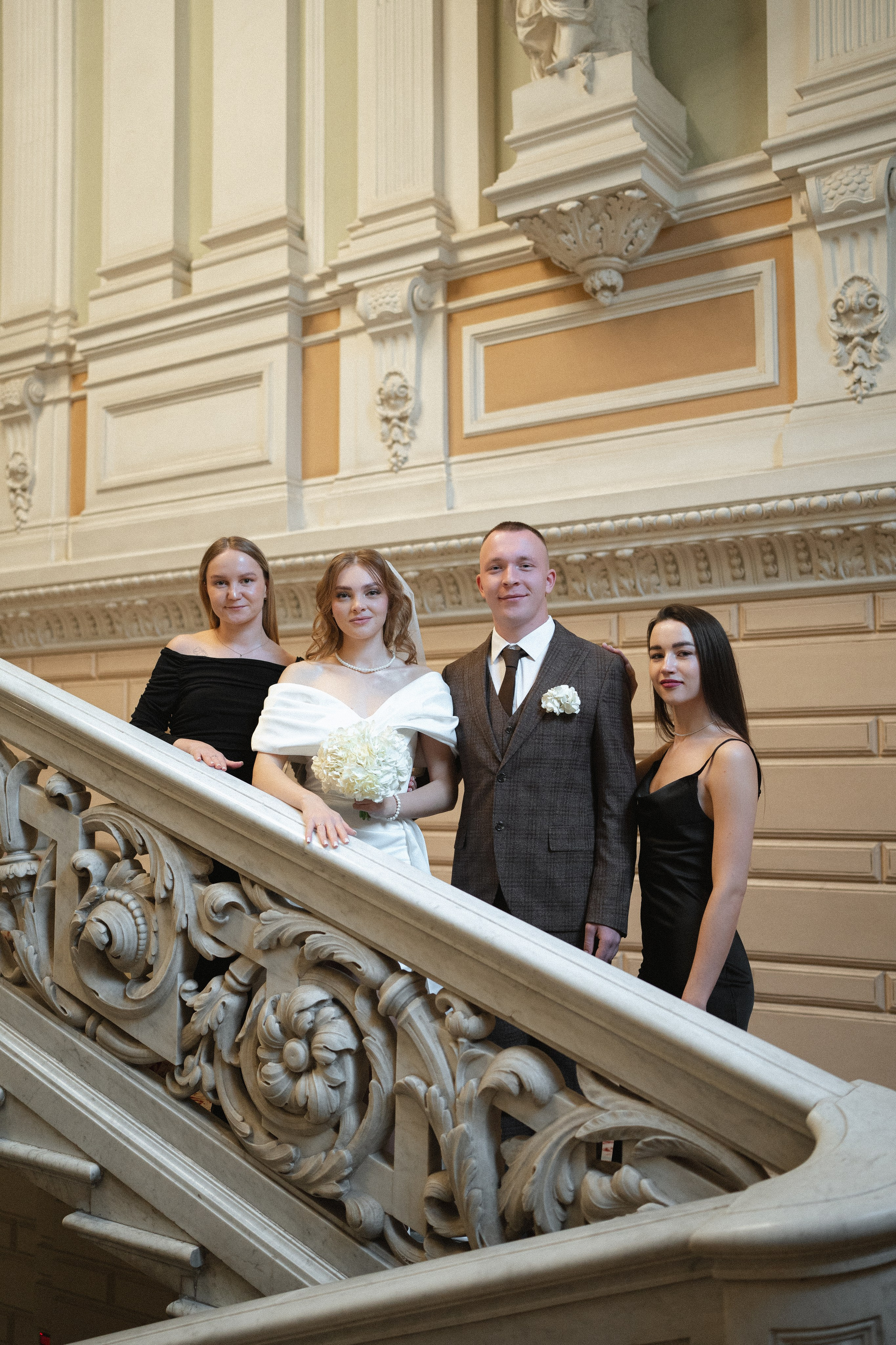 Дмитрий и Кира (Эрмитаж). Свадебный фотограф в Санкт-Петербурге