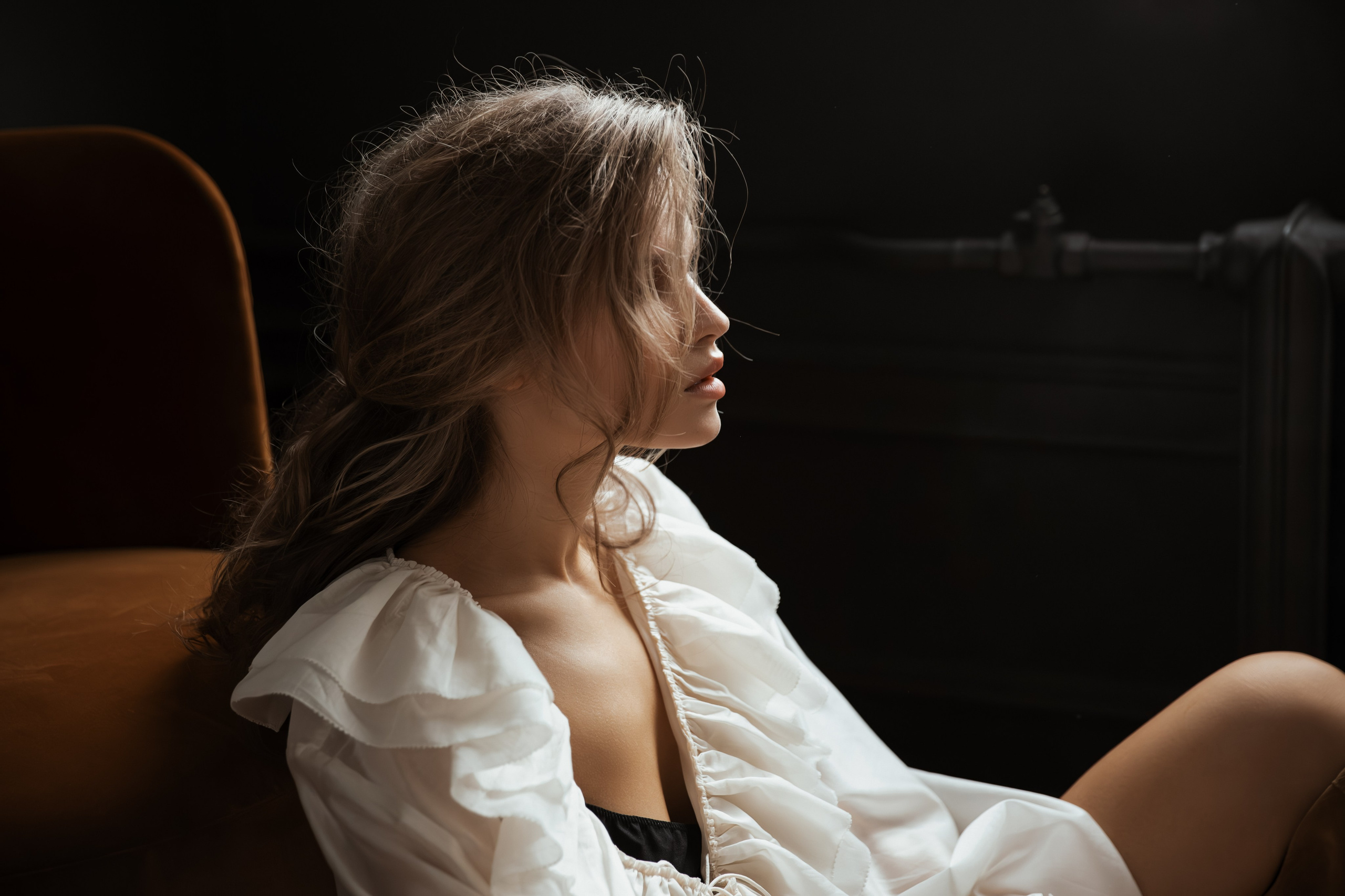 Интерьерный портрет с грушами. Фотограф и видеограф Краснодар