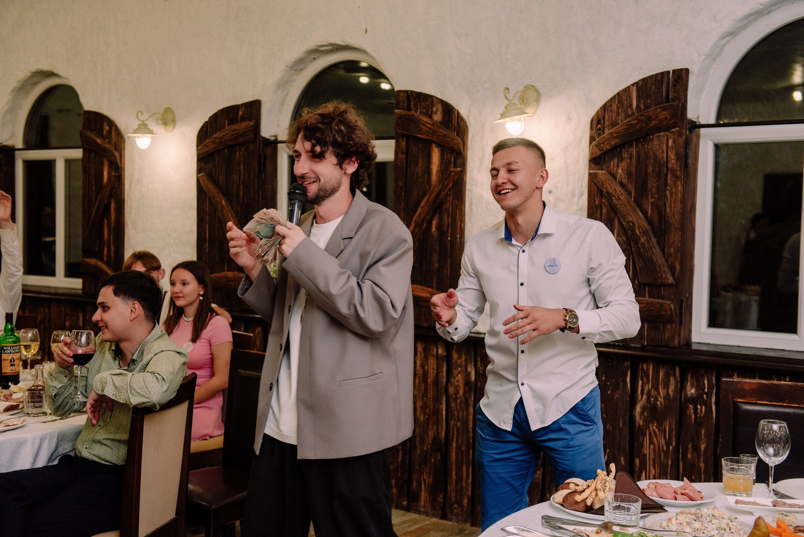 Юля и Саша — душевный банкет. Семейный и свадебный фотограф в Рязани Лиза Голованова