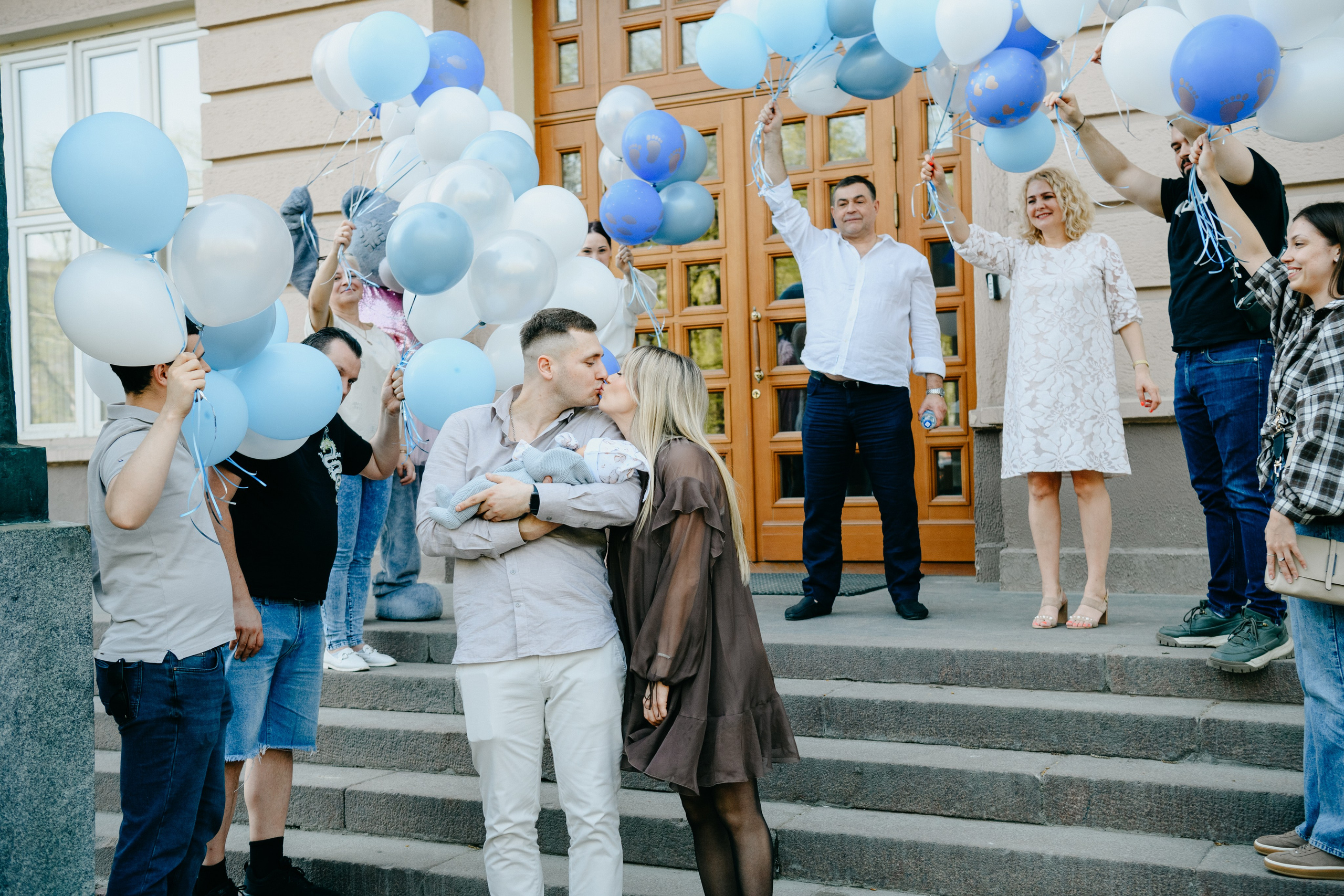 Выписка Владимира. Снегиревка. Фотограф на выписку из роддома в Москве и МО