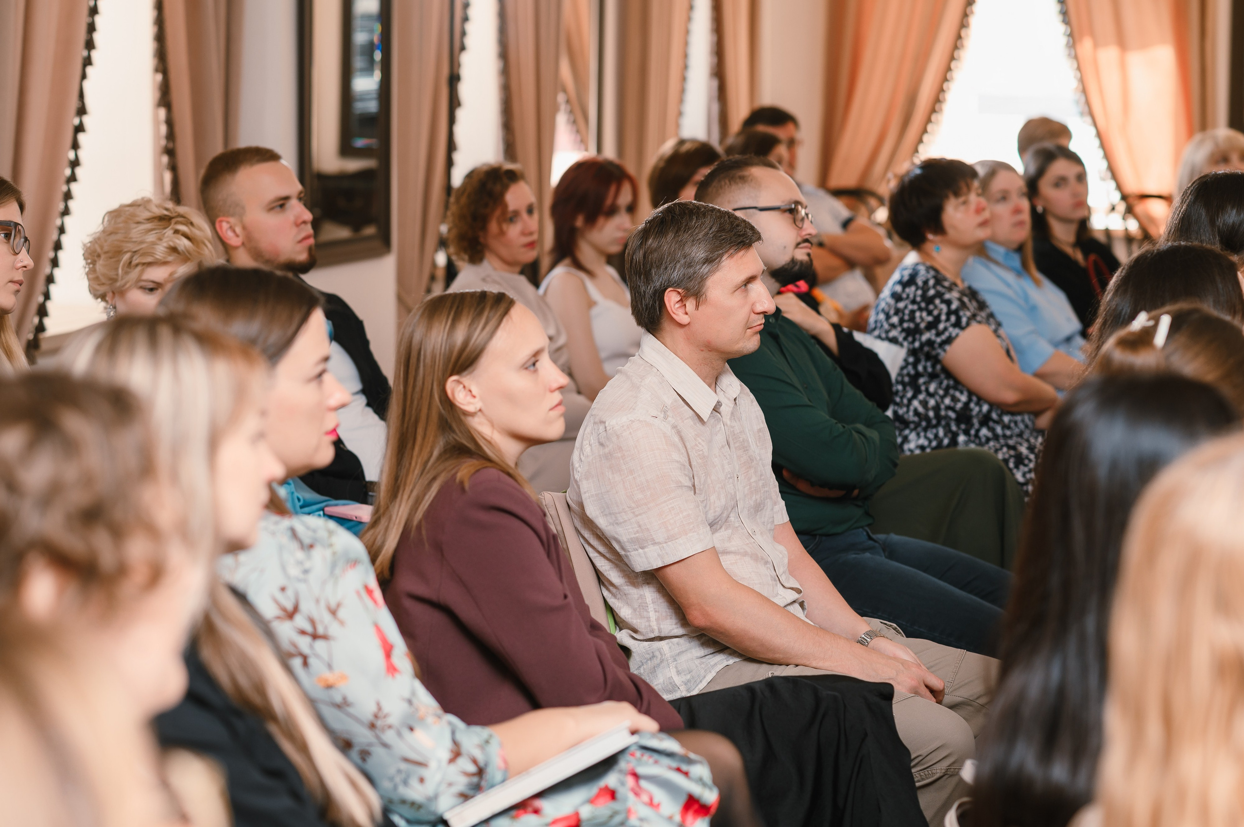 «Евгений Онегин»: лекция в особняке. Wedding and family photographer USA