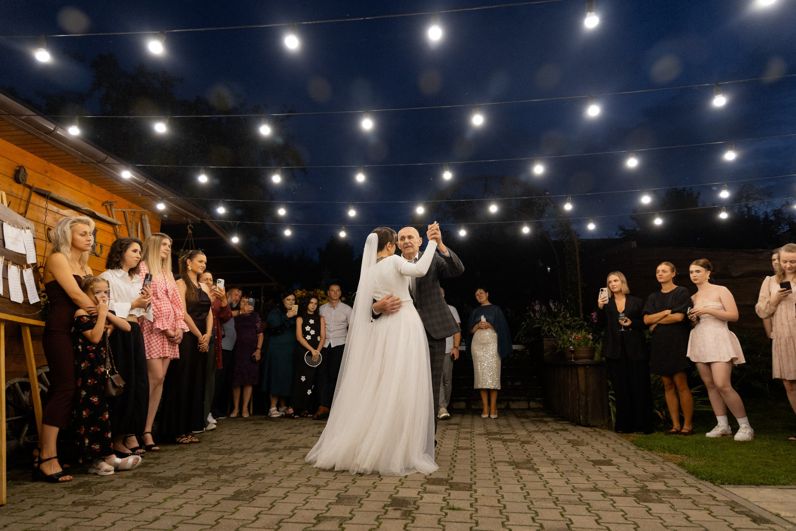 Свадебная фотосессия в агроусадьбе Лабодянка в Минске. Свадебный фотограф в Минске/Беларуси Сергей Спиридонов