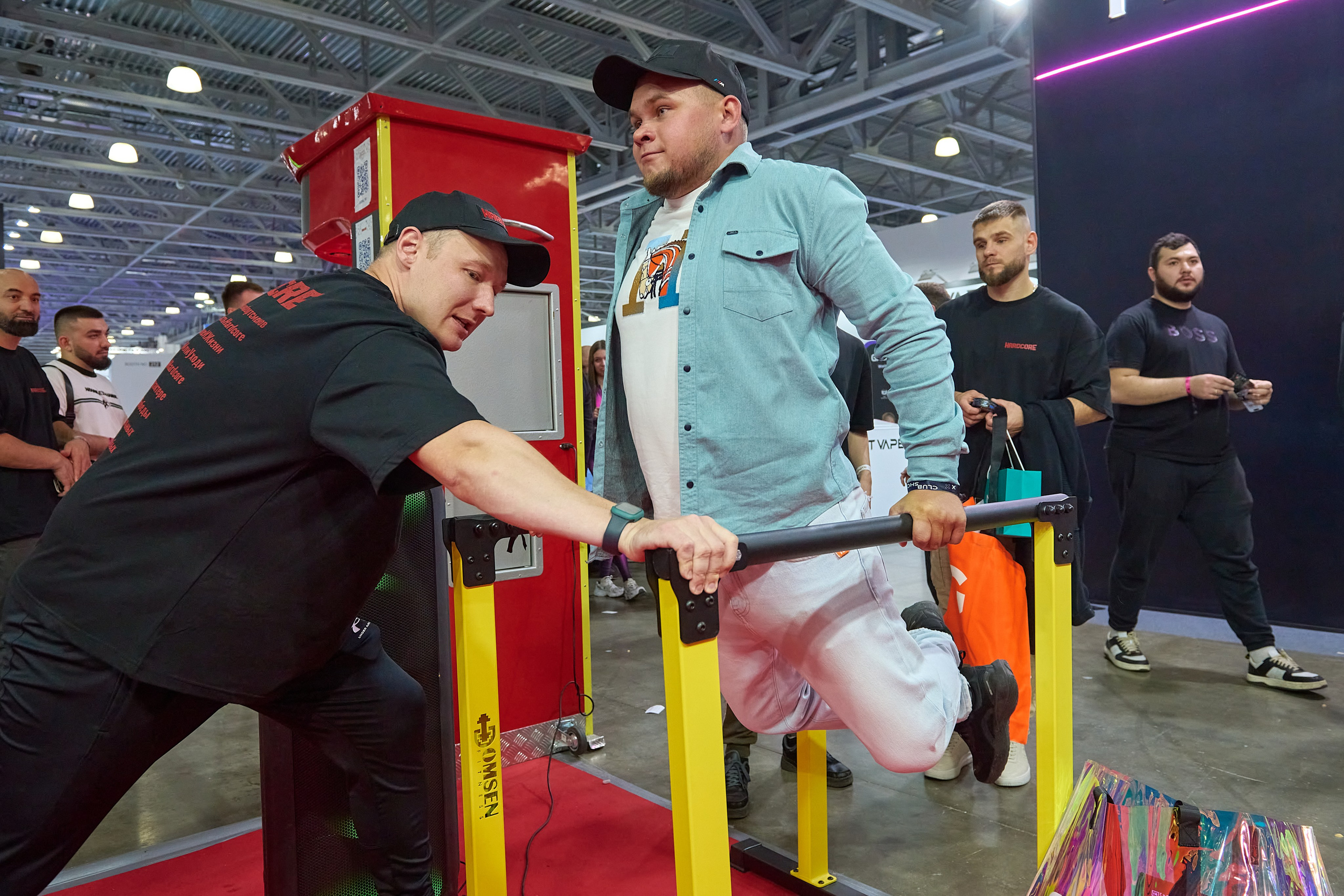 VAPE CLUB SHOW 2025 (Москва). Репортаж | фотосъемка в Москве и РФ | Фотограф Александр Емелькин