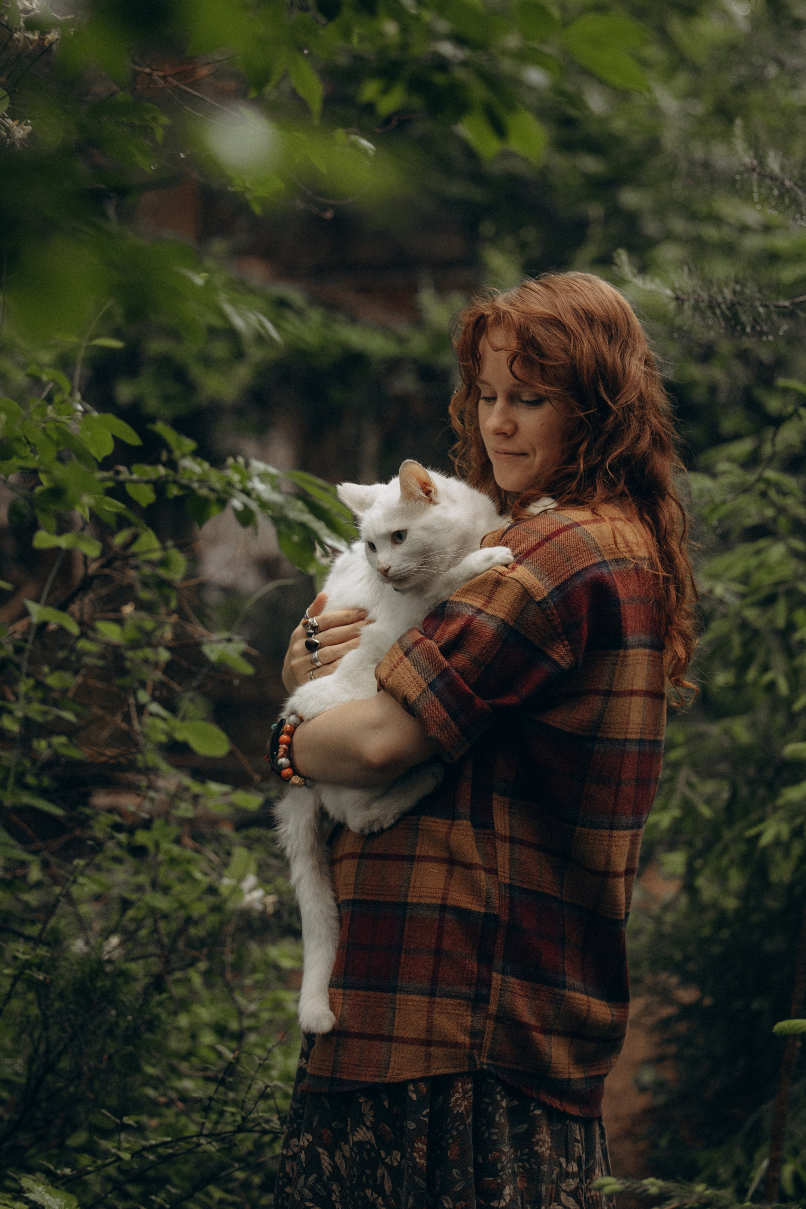 Настасья и кот Шалфей. Фотограф анималист в Казани Алина Сулейманова. Фотограф животных