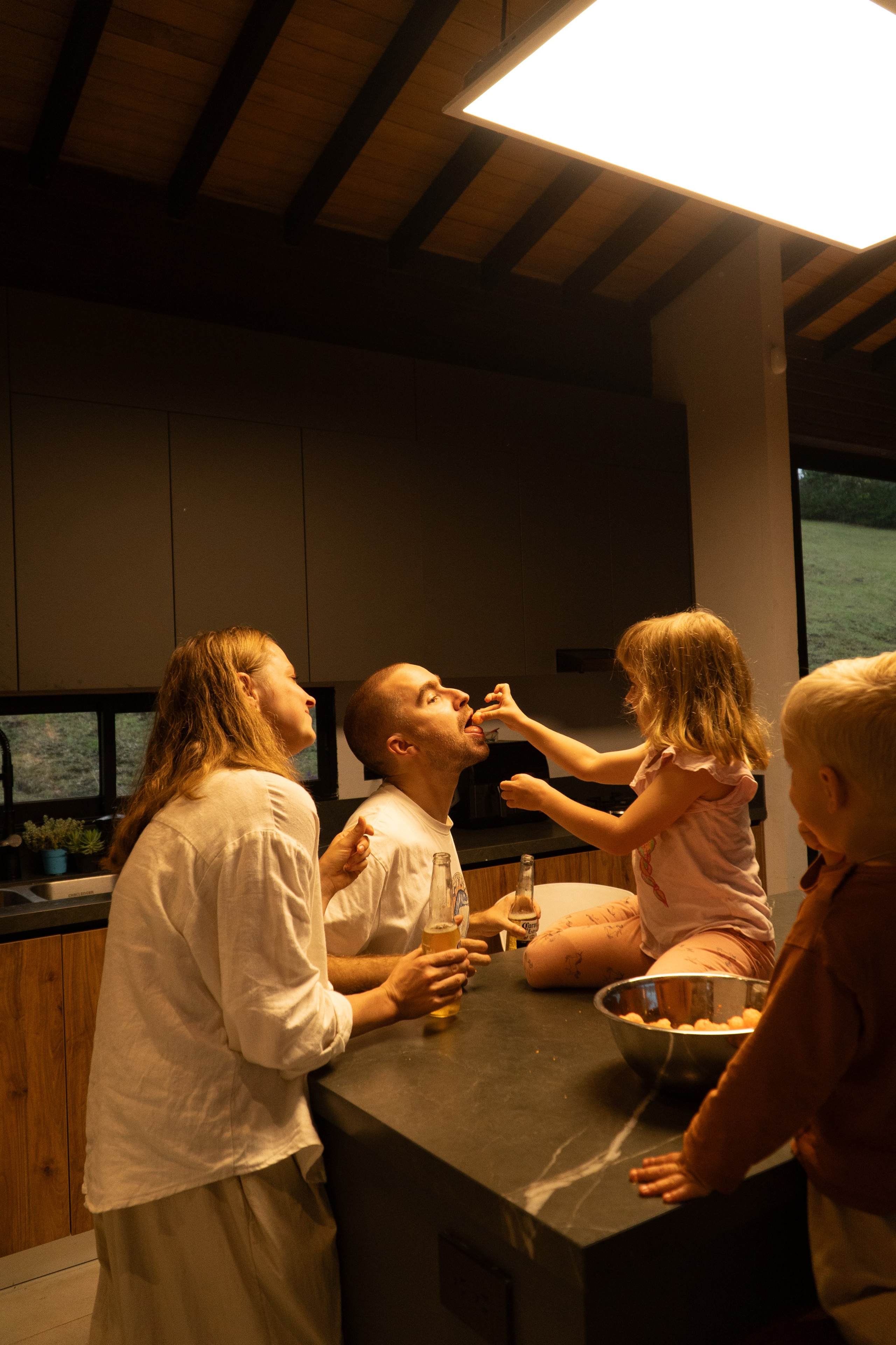 Olga and Family. Wedding Photographer in Barcelona and Medellin