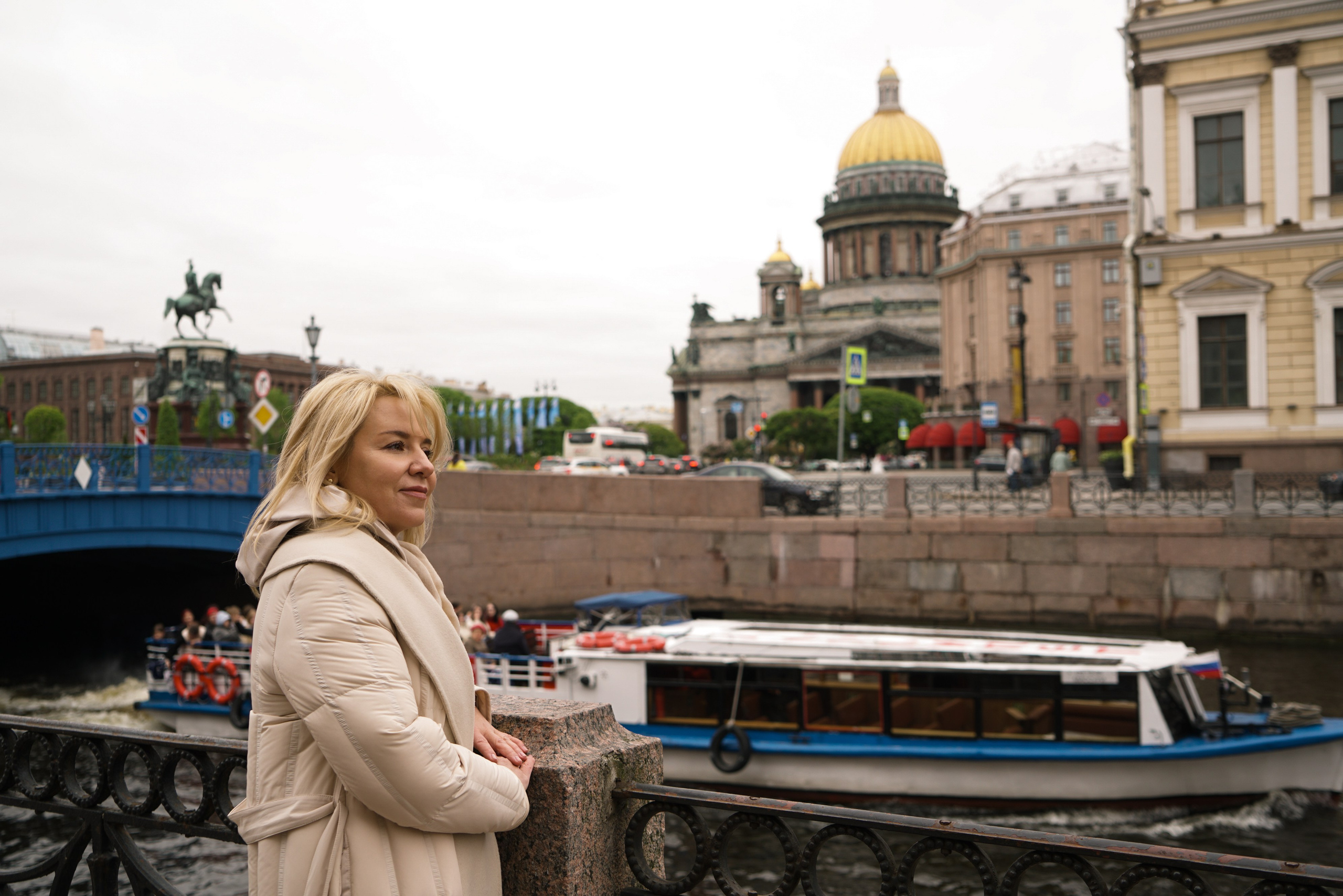 Ольга. Прогулка в Питере. Контент- фотограф, рилсмейкер в Санкт- Петербурге Елена Грие