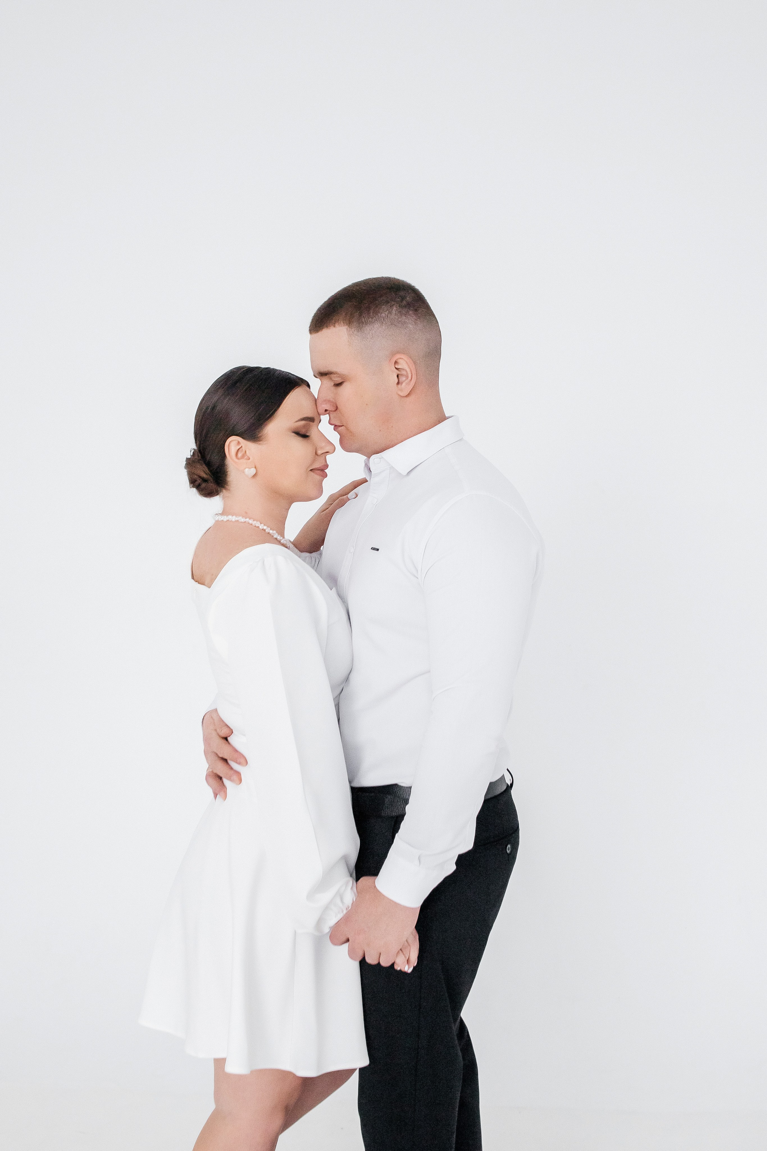 Свадебная фотосессия в фотостудии Нижнего Новгорода. Свадебный фотограф и фотограф Love-Store в Нижнем Новгороде Анастасия