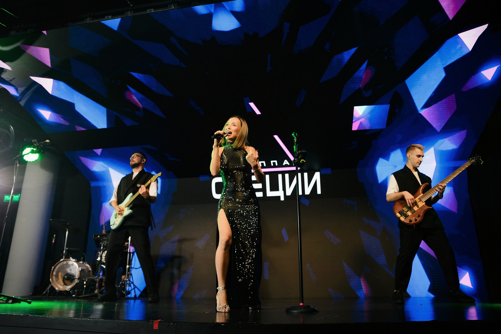 Корпоратив Жизнь Март. Константин Солодянкин — свадебный и репортажный фотограф в Екатеринбурге и Верхней Пышме