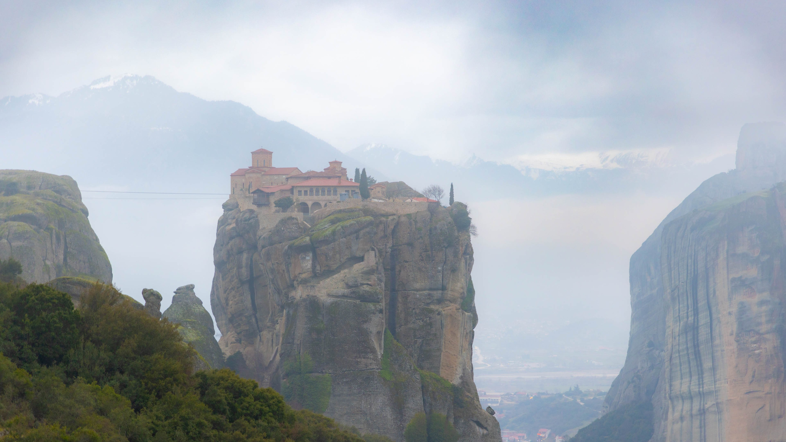 2025 0 2. Греция, Метеоры — Турция, Стамбул. Фотографии