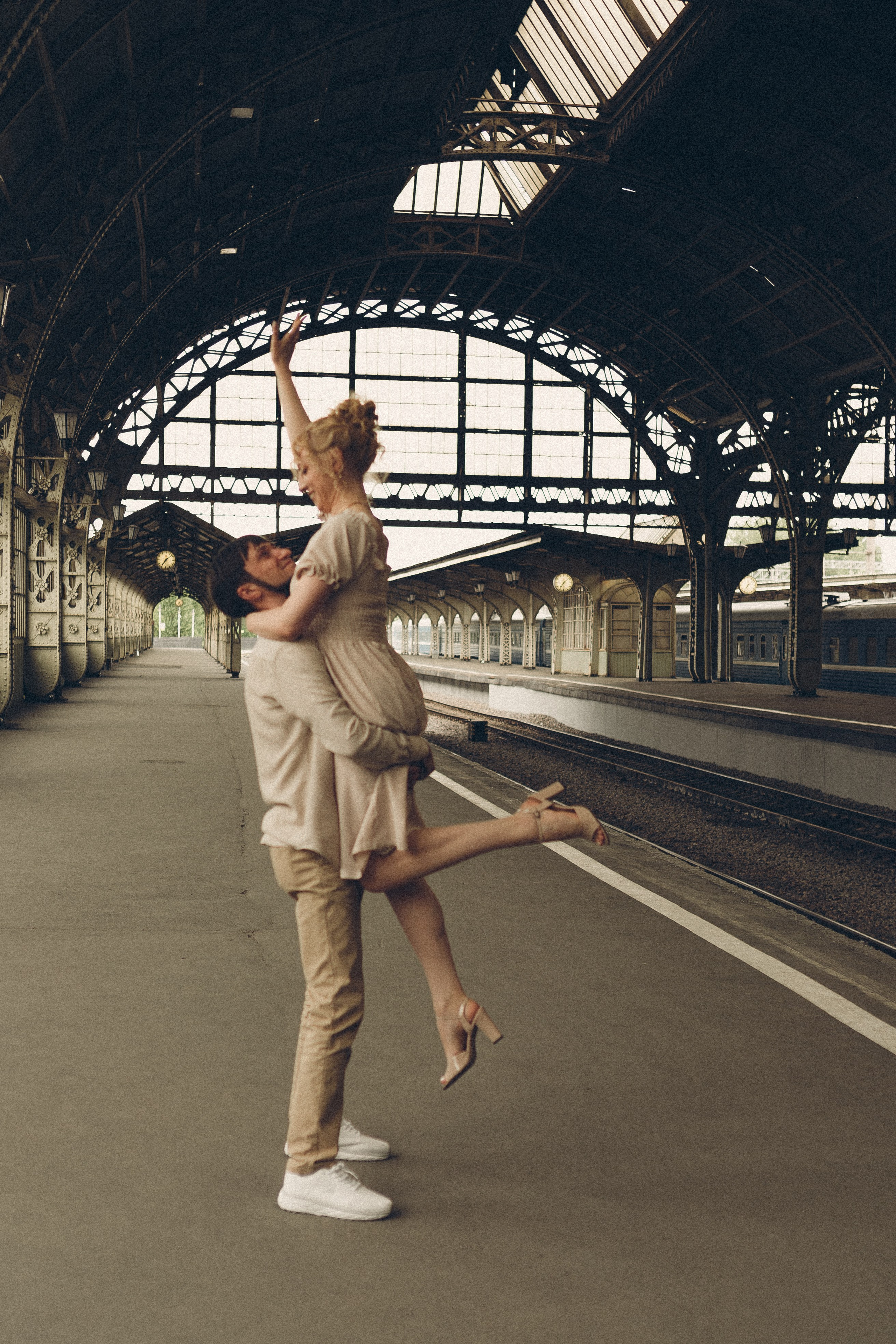 ПРОГУЛКА НА ВИТЕБСКОМ ВОКЗАЛЕ. Профессиональный фотограф, Санкт-Петербург — Виктория Богомолова