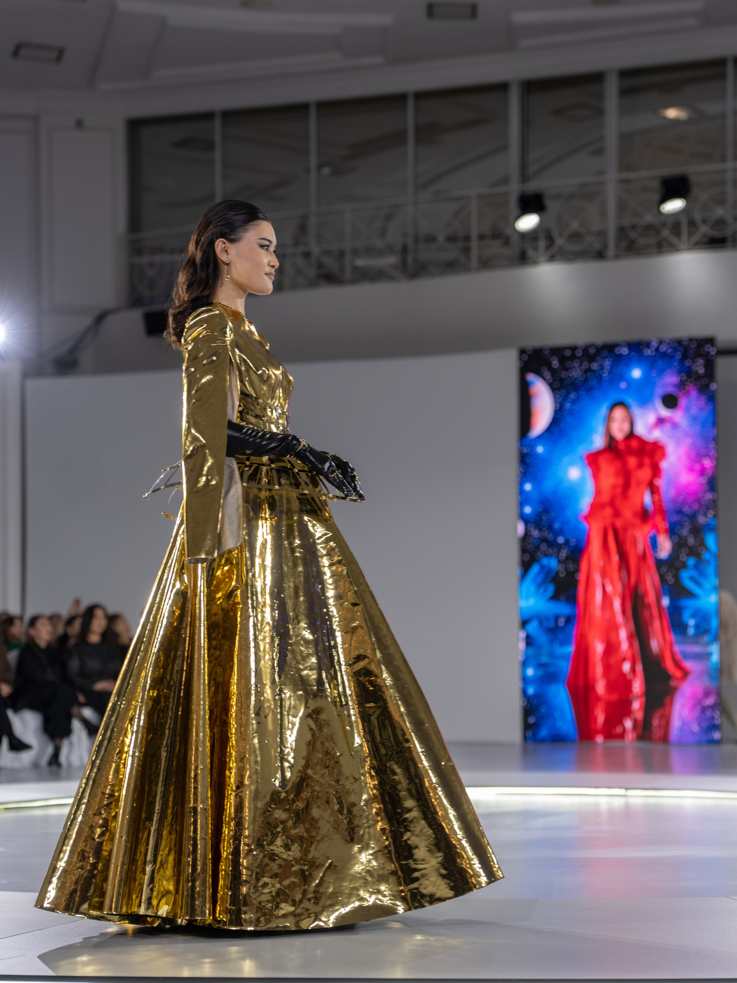 Дизайнер Arunaz. Сайт Алматинского НЮ АРТ, будуар и фэшн фотографа Дениса Карпенко