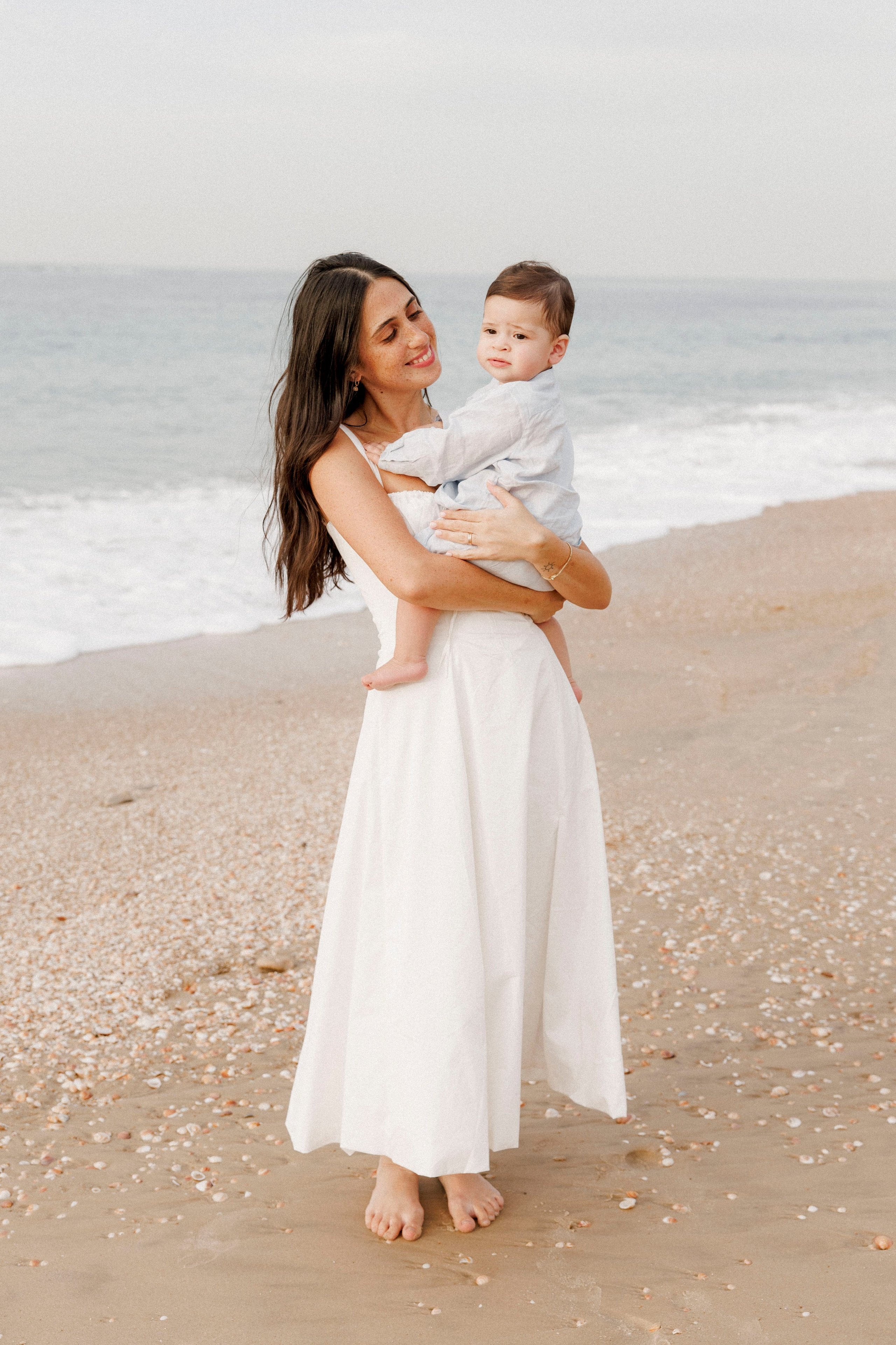 First year family photos near the sea. Главная