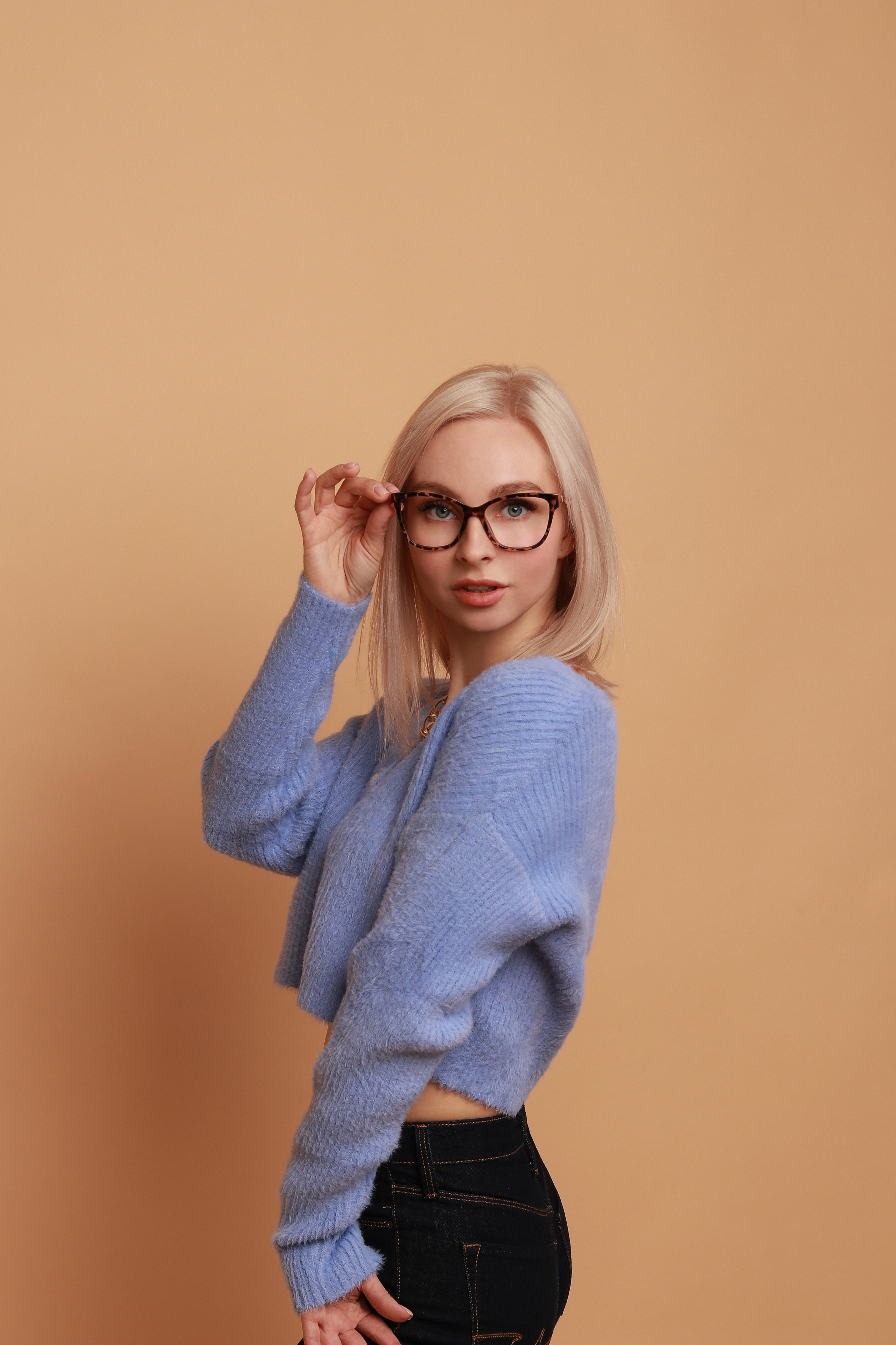 Рекламная и контент съемка. Студия подкастов в Волгограде