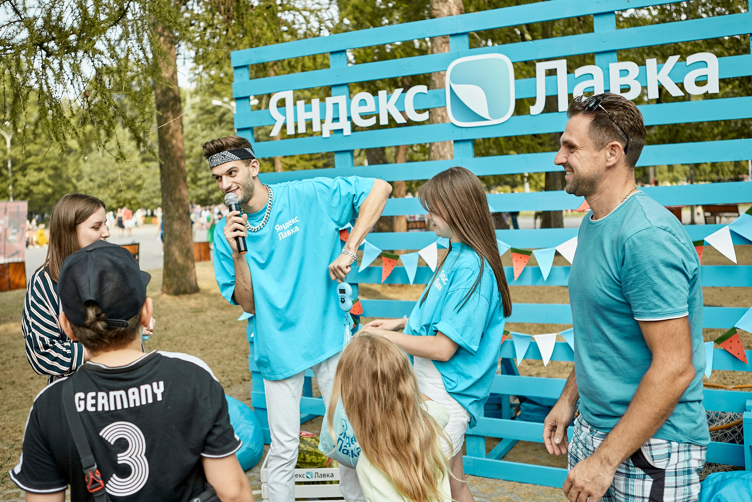 ЯНДЕКС ЛАВКА «АРБУЗНАЯ ФЕЕРИЯ». Фотограф Андрей Егоров