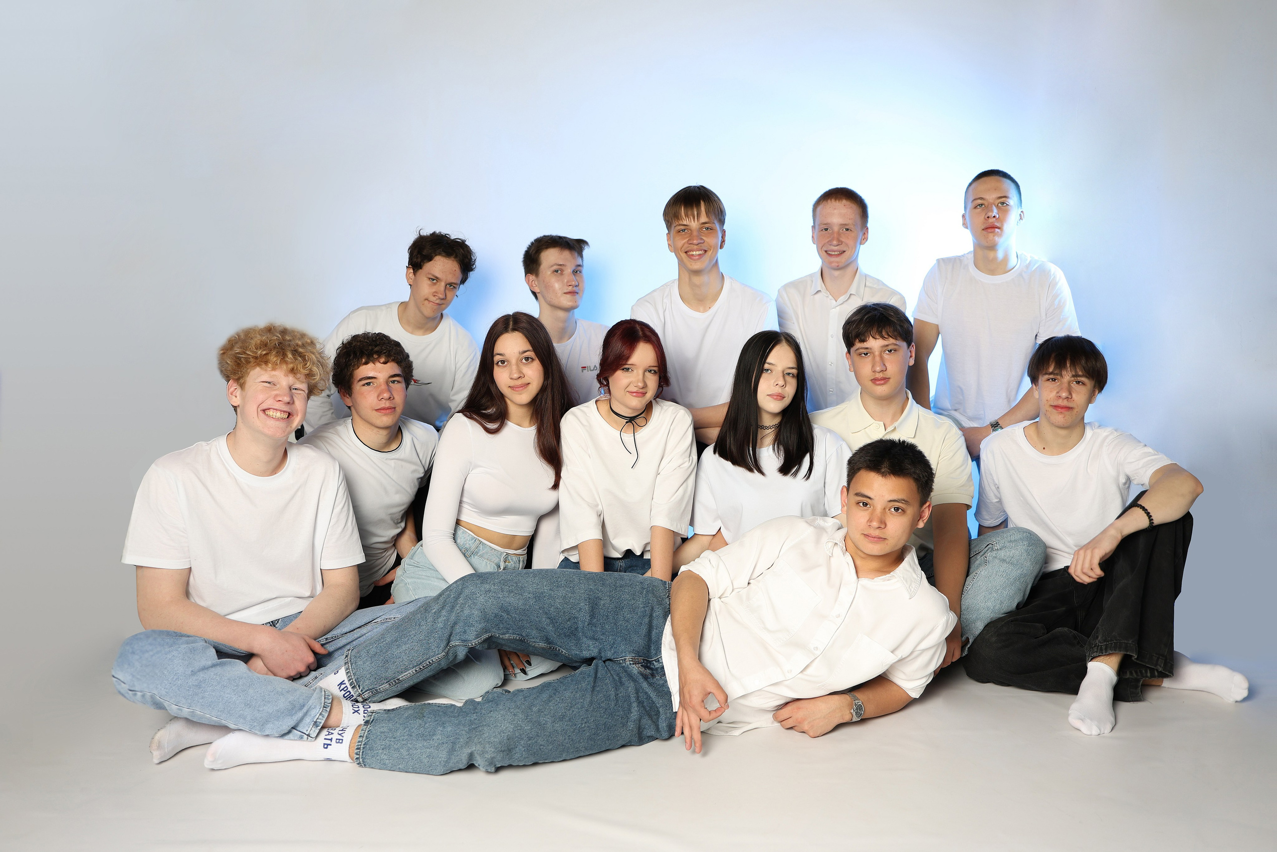 Школьная фотосессия в студии. Фотограф фотосалон SO! photo&video город Находка Приморский край