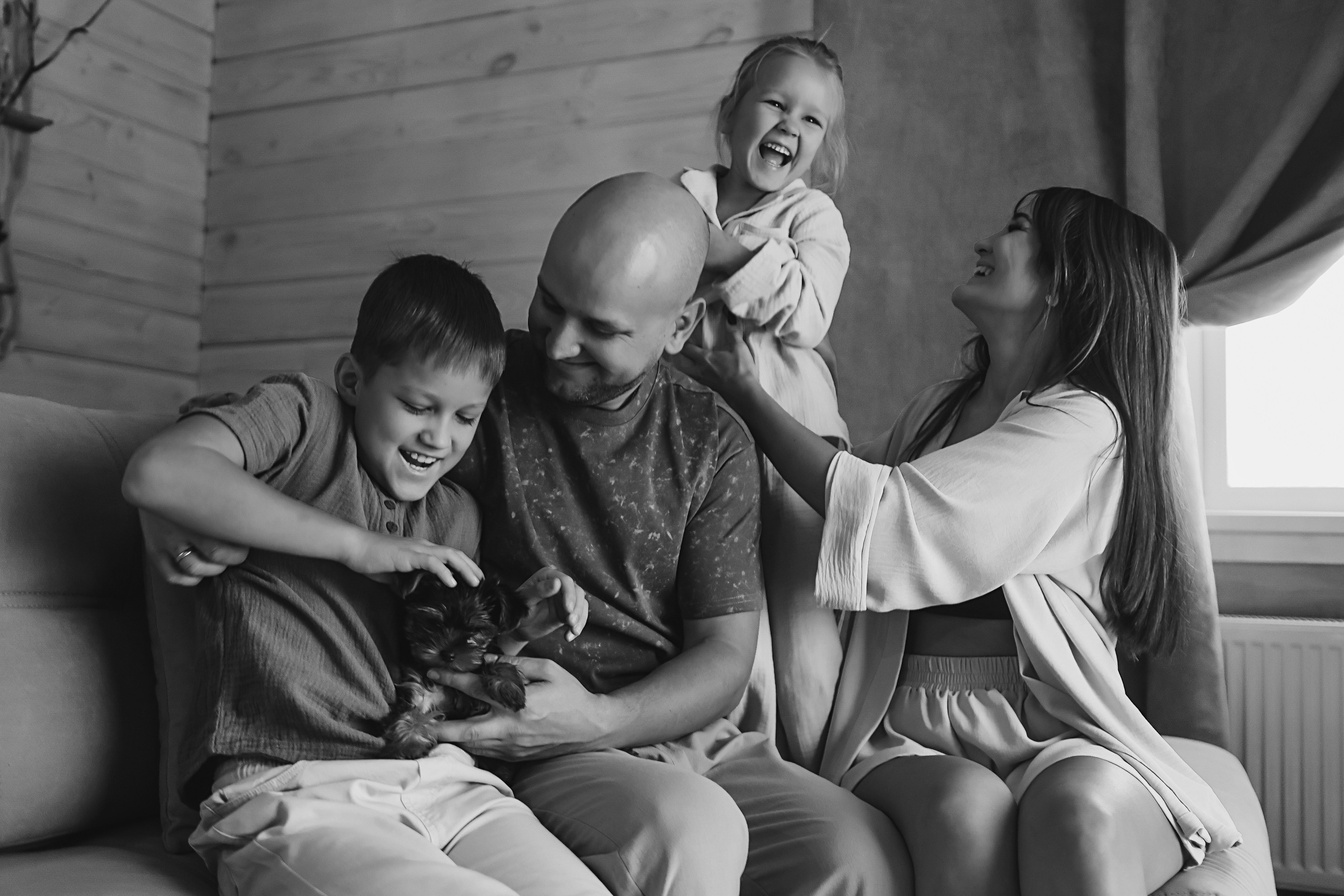 Домашняя. Семейный фотограф Тюмень, фотограф на роды Салмина Мария