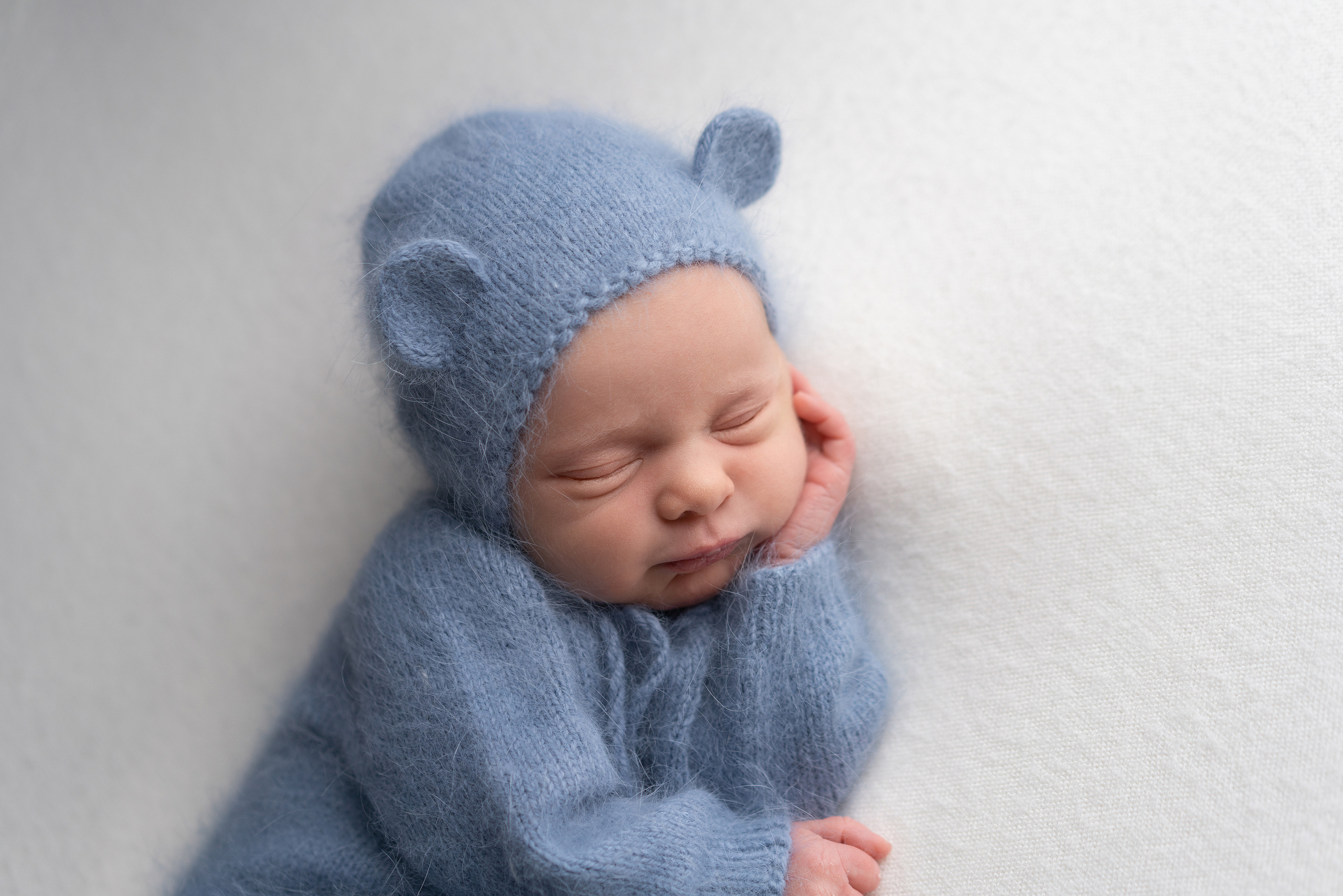 Новорожденный Лёвушка