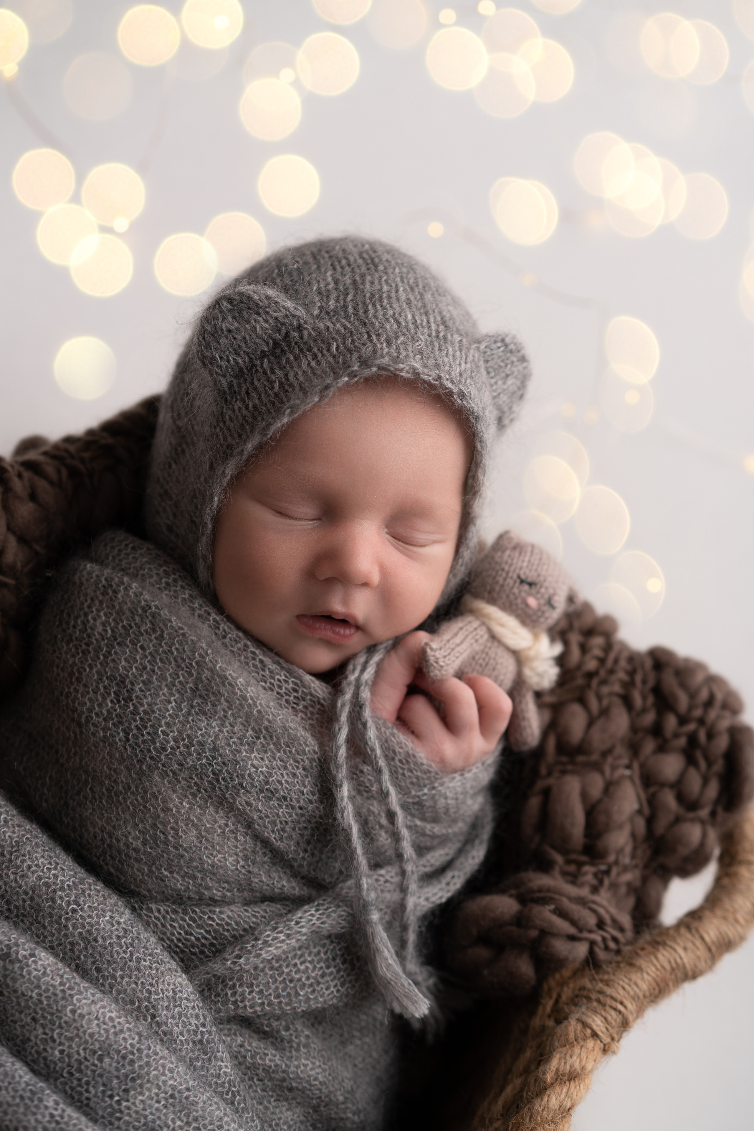 Новорожденный Максимка