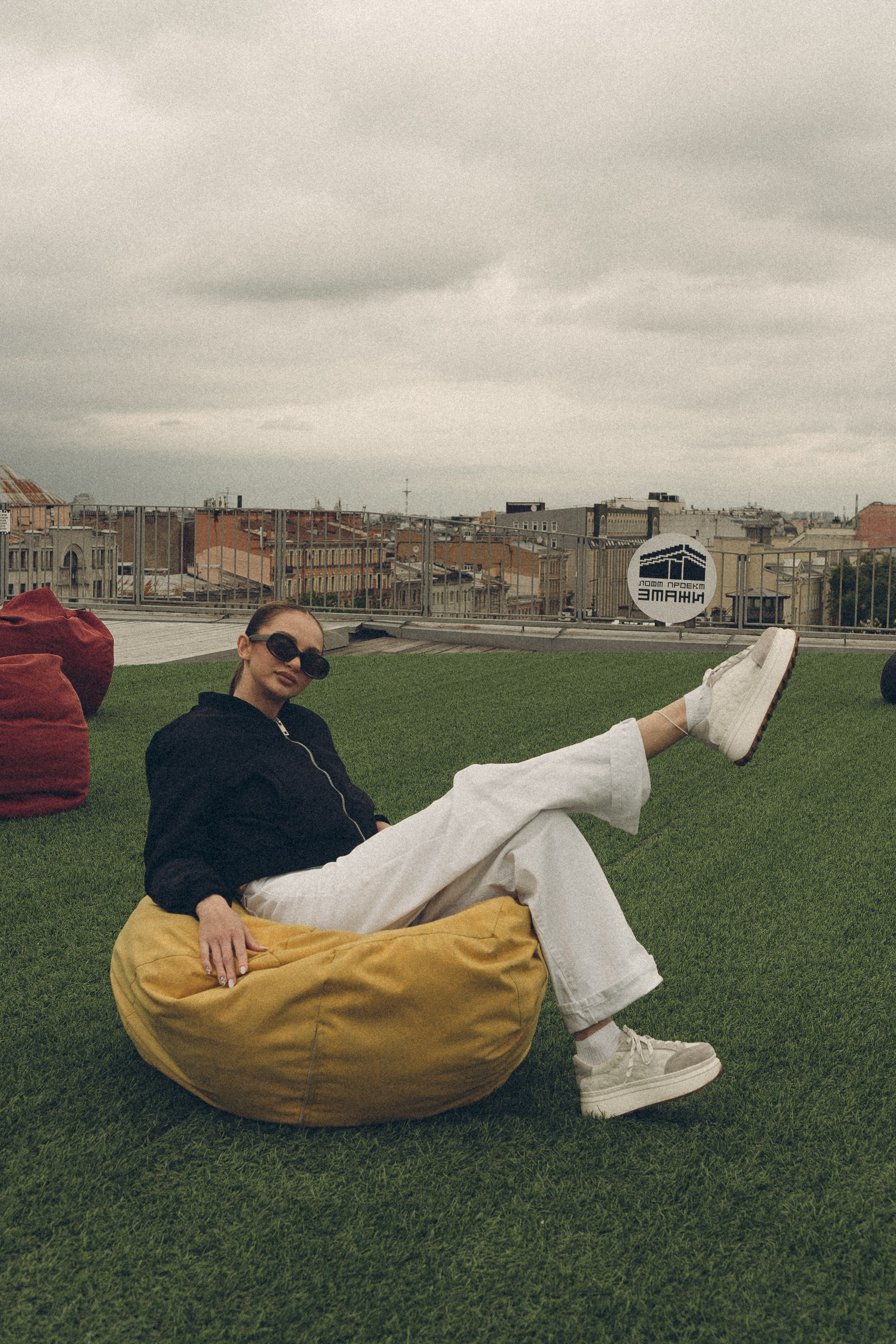 МЫ ГУЛЯЛИ ПРО КРЫШАМ ПИТЕРА. Профессиональный фотограф, Санкт-Петербург — Виктория Богомолова