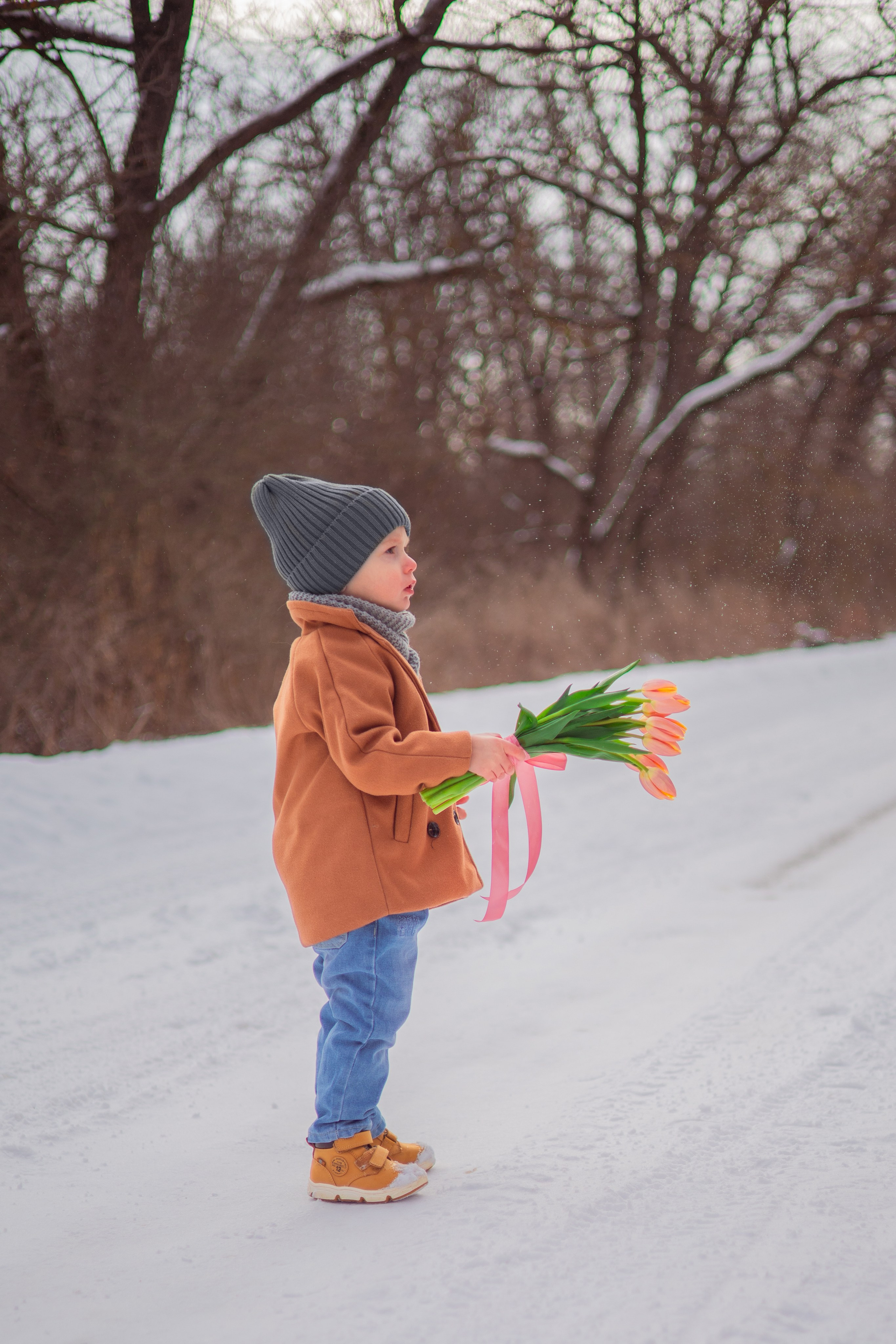 Даня и Поля тюльпаны. Семейный и детский фотограф в Михайловке Татьяна Лестьева