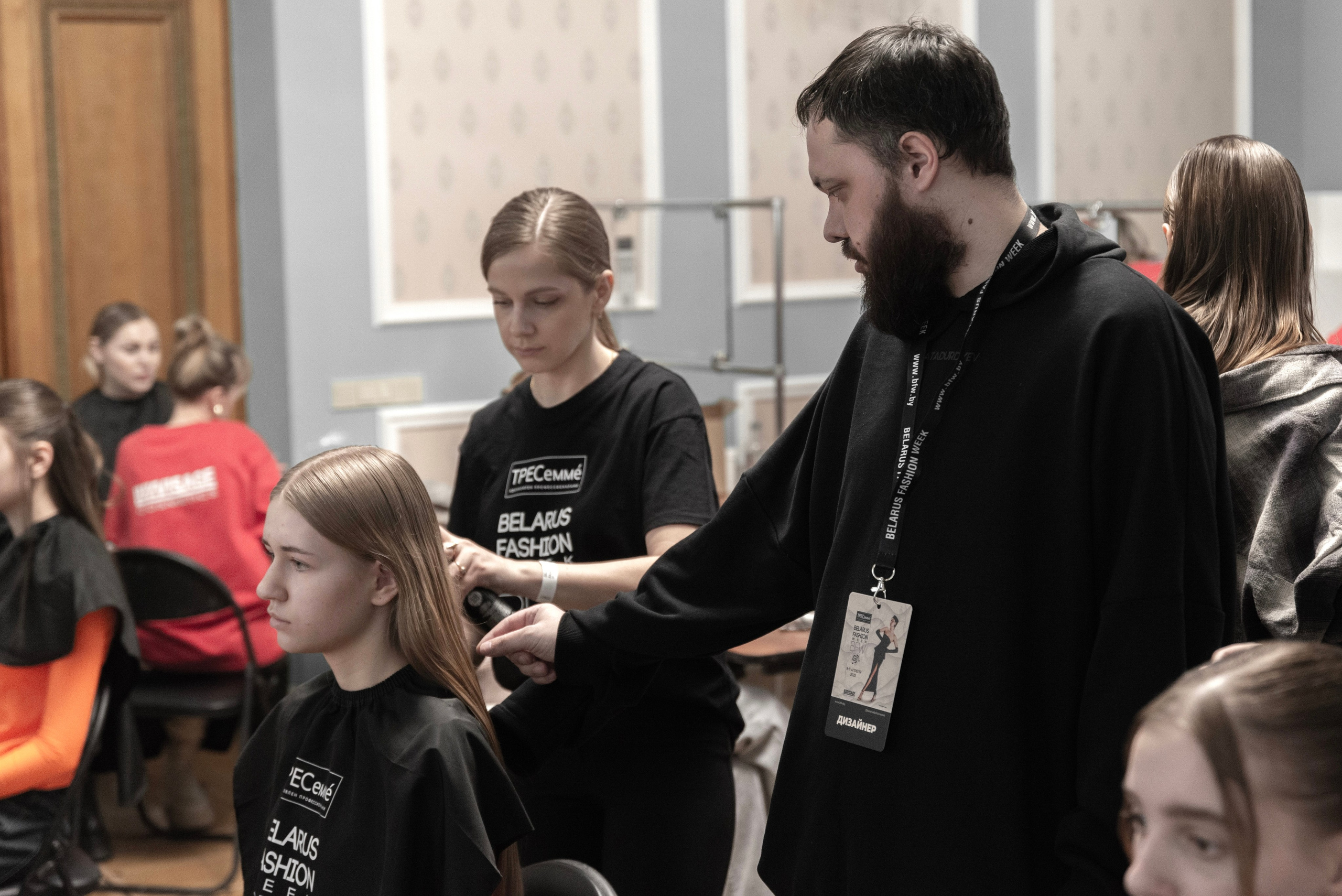 Belarusian Fashion Week 2025 BACKSTAGE. Ваш Event фотограф & Репортаж & Fashion & ИИ