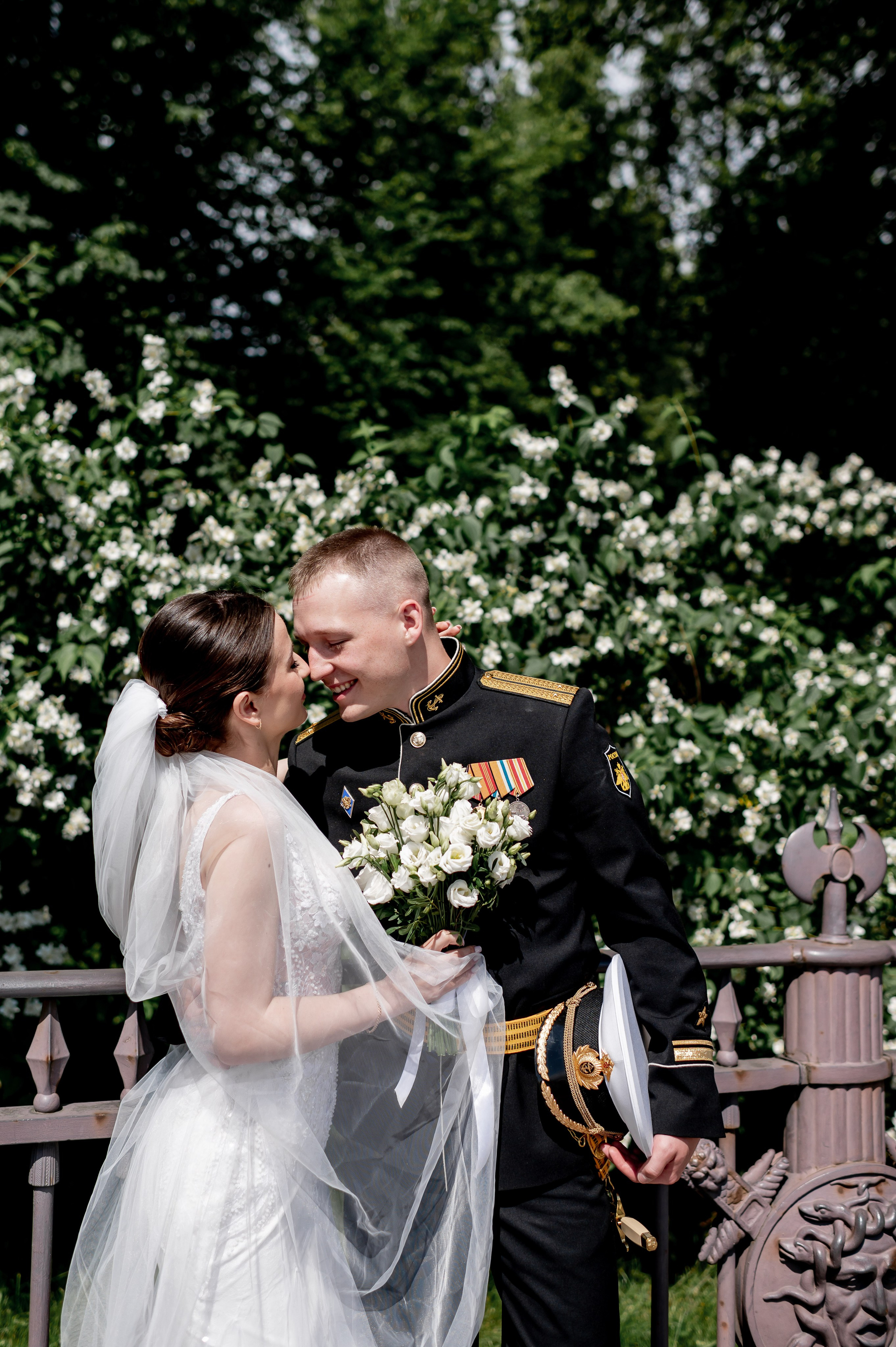 Елизавета и Максим (фотосессия у Дворца Штиглица, набережная Мойки и у Законодательного собрания). Портретный, семейный и свадебный фотограф в Санкт-Петербурге и в Пушкине Ширяев Денис